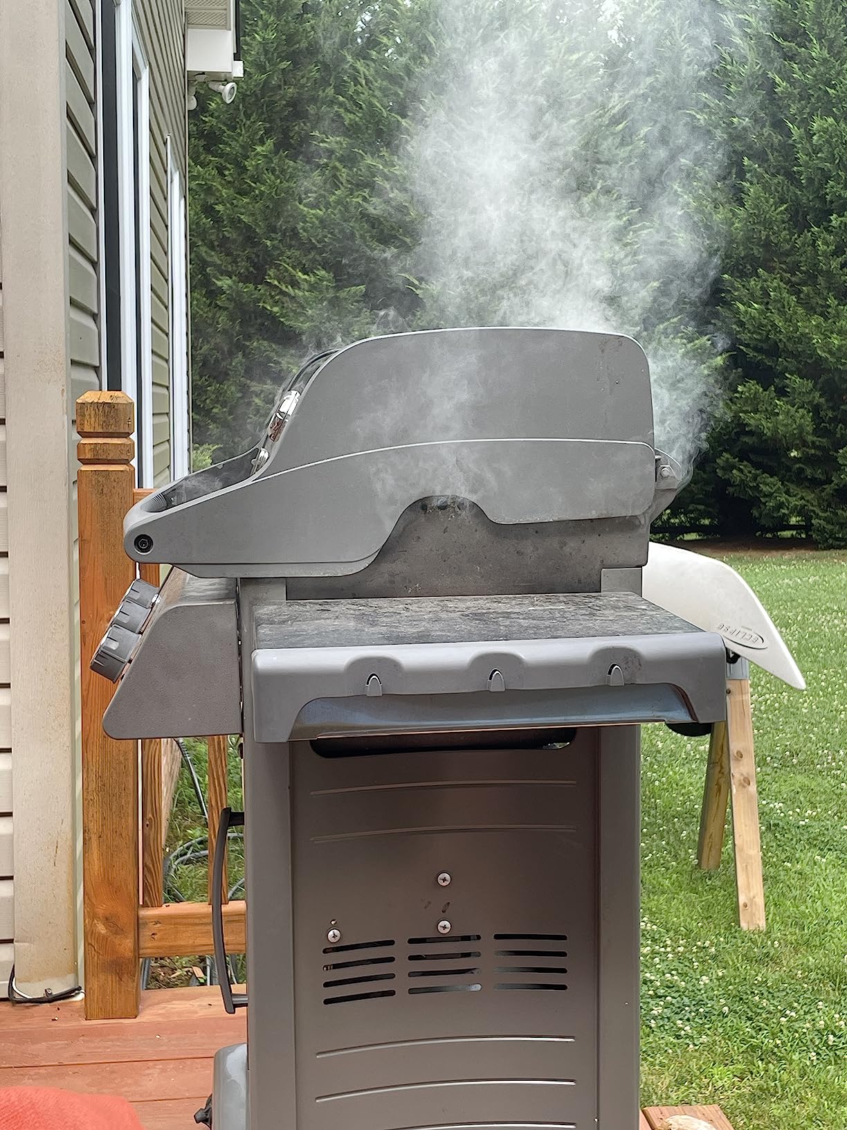 Weber Premium Universal Stainless Steel Smoker Box - Infuse Meats, Veggies & More with Smoky Flavor, Easy-Fill Design, Fits Most Grill Sizes customer photo 2