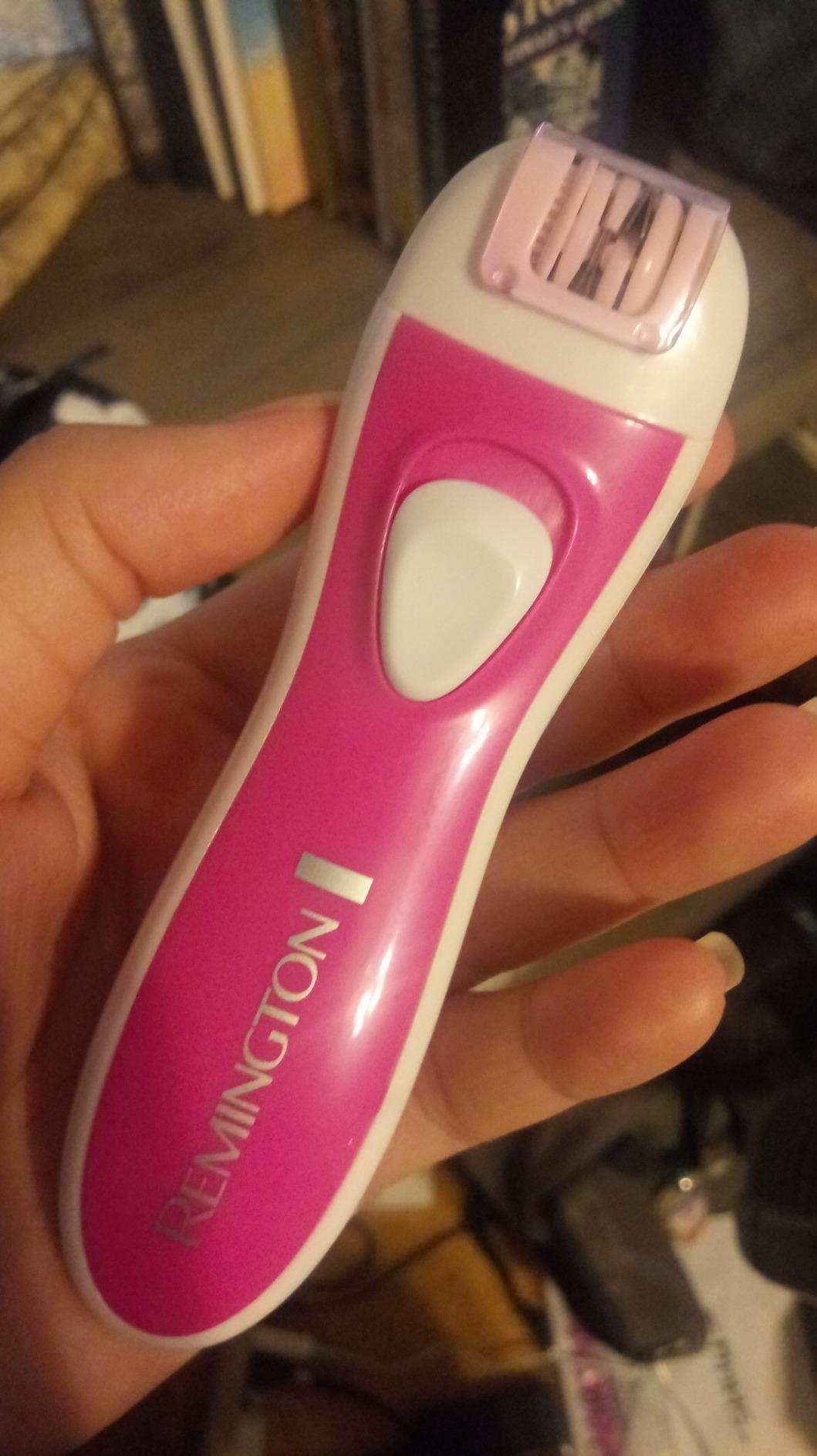 Remington Smooth and Silky Facial Epilator, EP1050CDN customer photo 1
