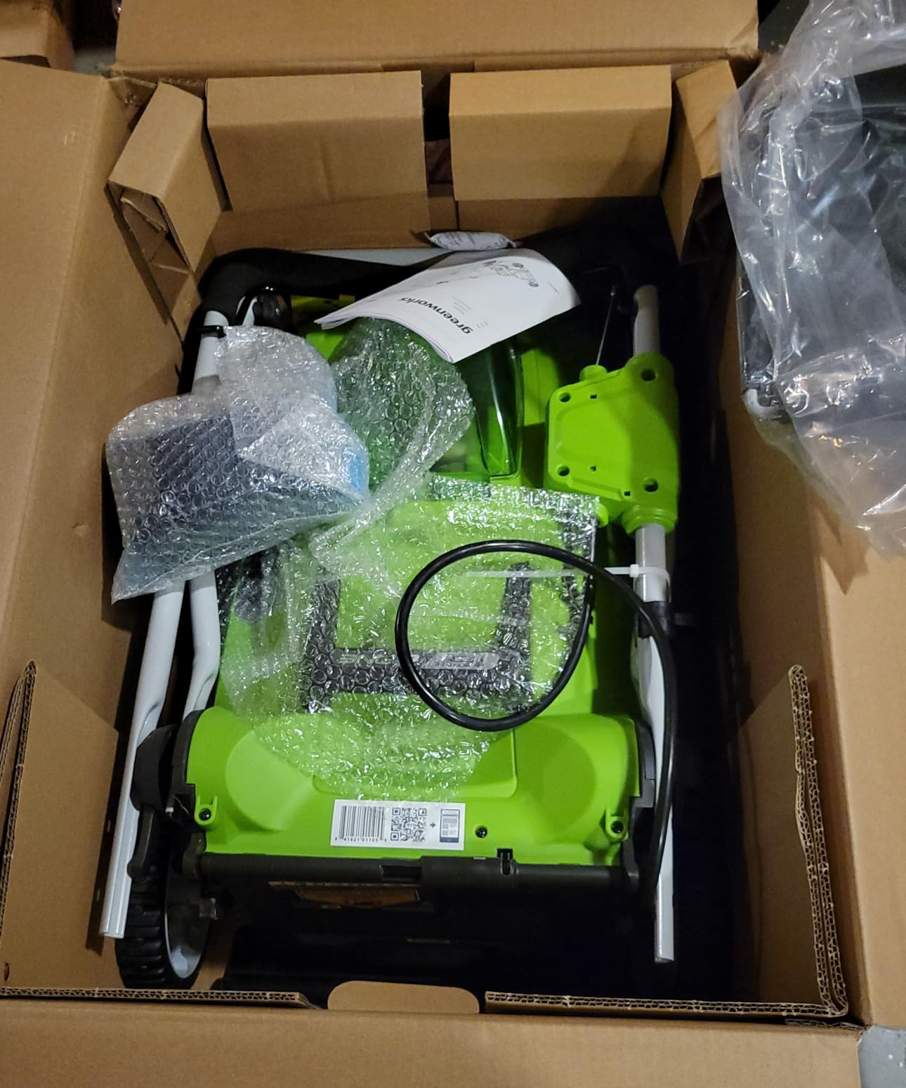 Greenworks 40V 16 in Push Lawn Mower, 4.0 Ah Battery and Charger customer photo 2