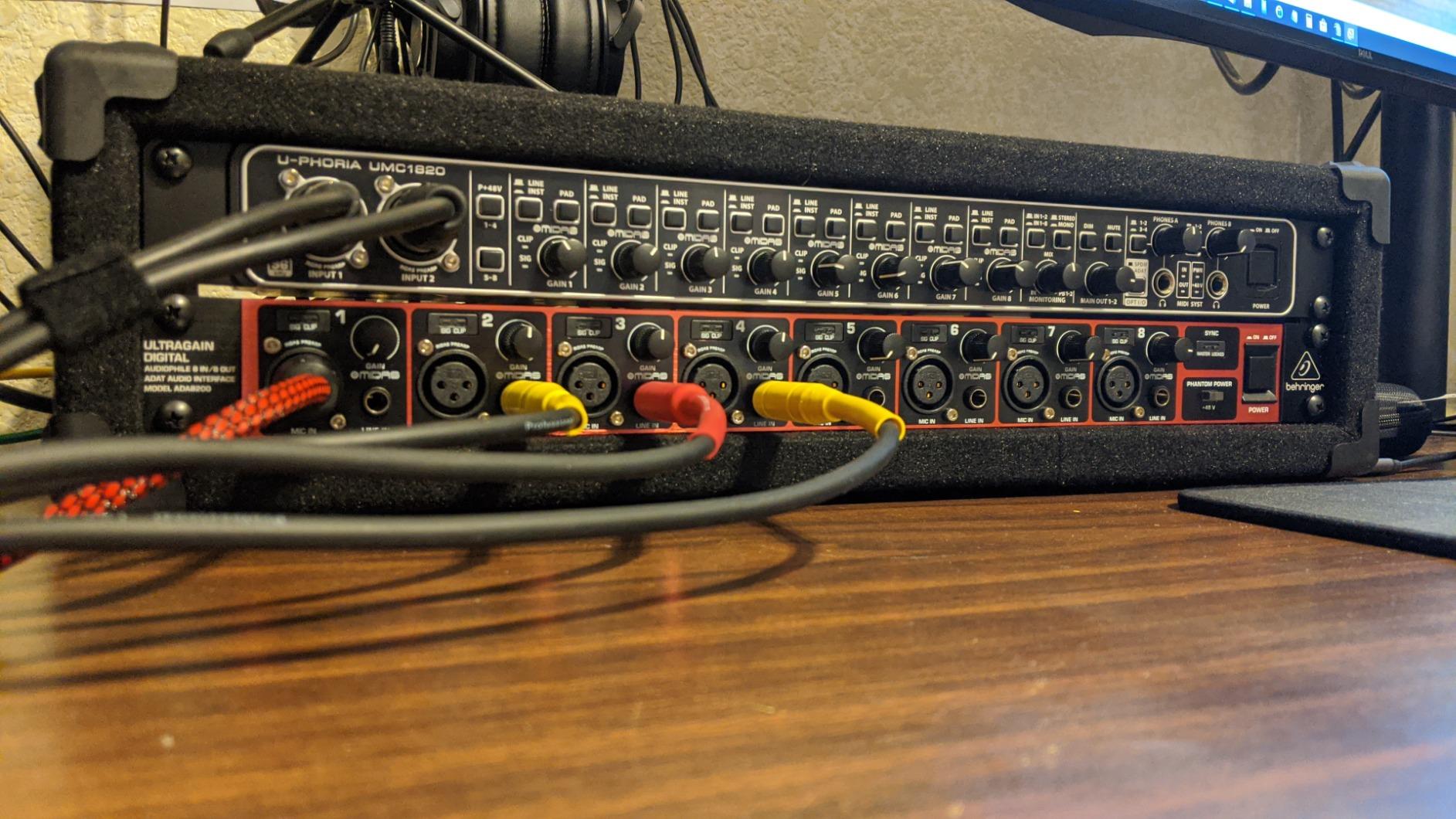 Behringer ADA8200 Audiophile 8 In/8 Out ADAT Audio Interface with Midas Mic Preamplifiers customer photo 2