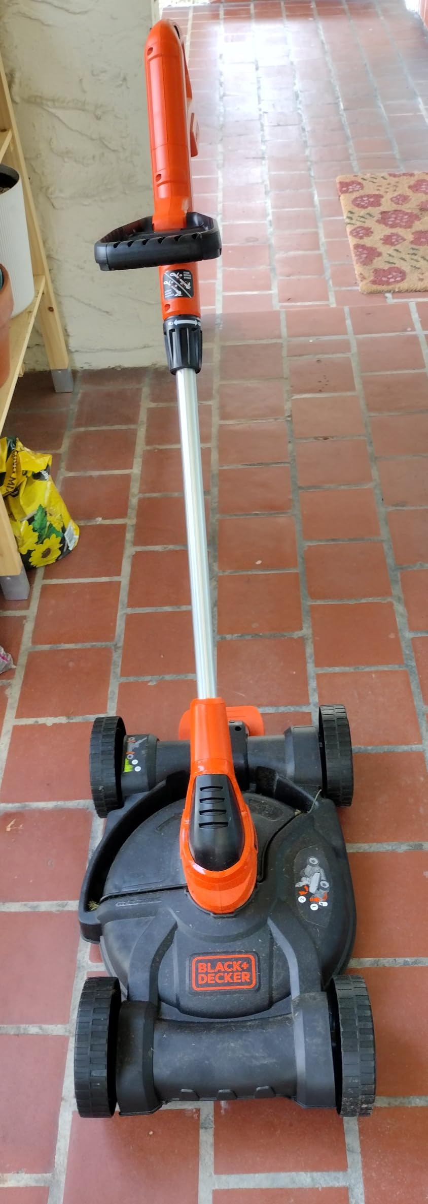 BLACK+DECKER Weed Eater, Lawn Edger and Cordless Lawn Mower 3 in 1 Combo (MTC220), Includes (2) Batteries, Charger, 12 Inch Battery Powered String Trimmer and Lawnmower customer photo 1
