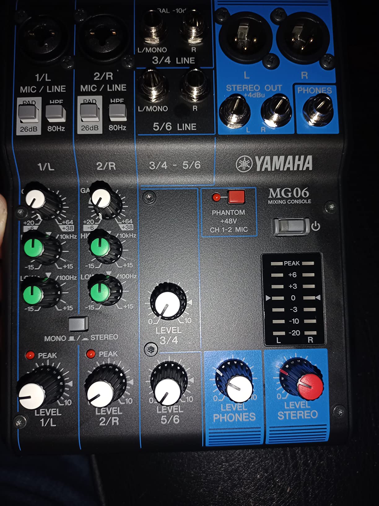 Yamaha MG06 6-Input Compact Stereo Mixer with D-PRE Preamps, XLR Outputs and EQ customer photo 2