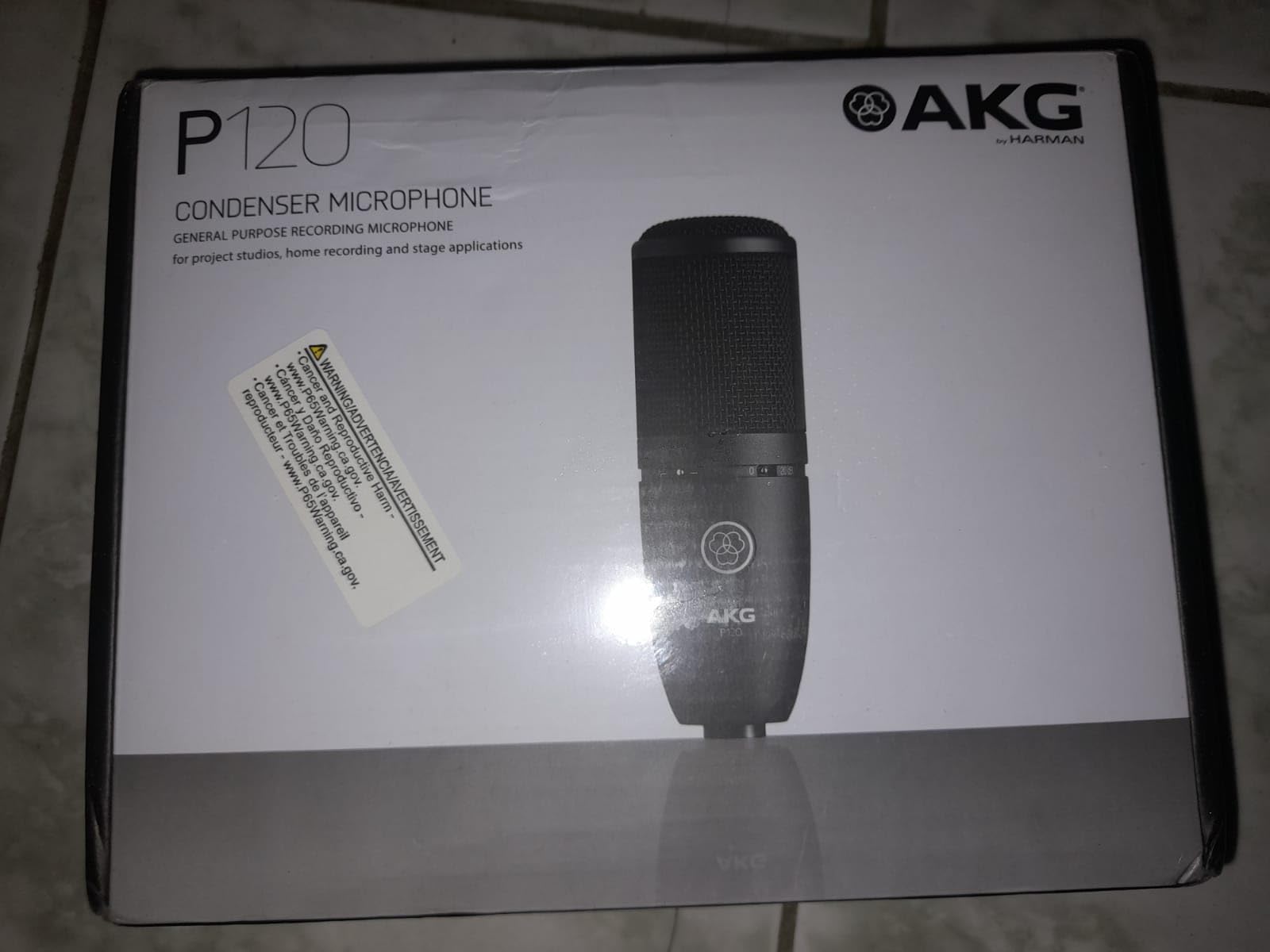 AKG Pro Audio P120 - Affordable 2/3-Inch Diaphragm Condenser Microphone for Clear Vocals & Instruments, Studio Recording or Live, XLR Connector, Black customer photo 2