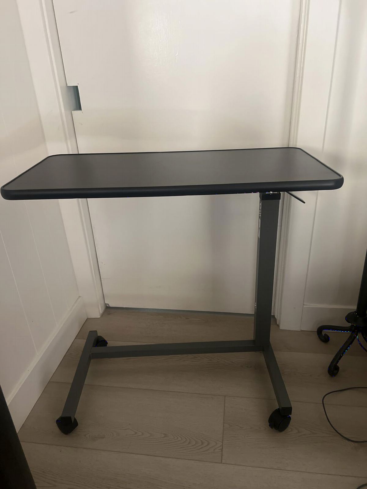 Vaunn Medical Adjustable Overbed Bedside Table with Wheels (Hospital and Home Use) customer photo 2