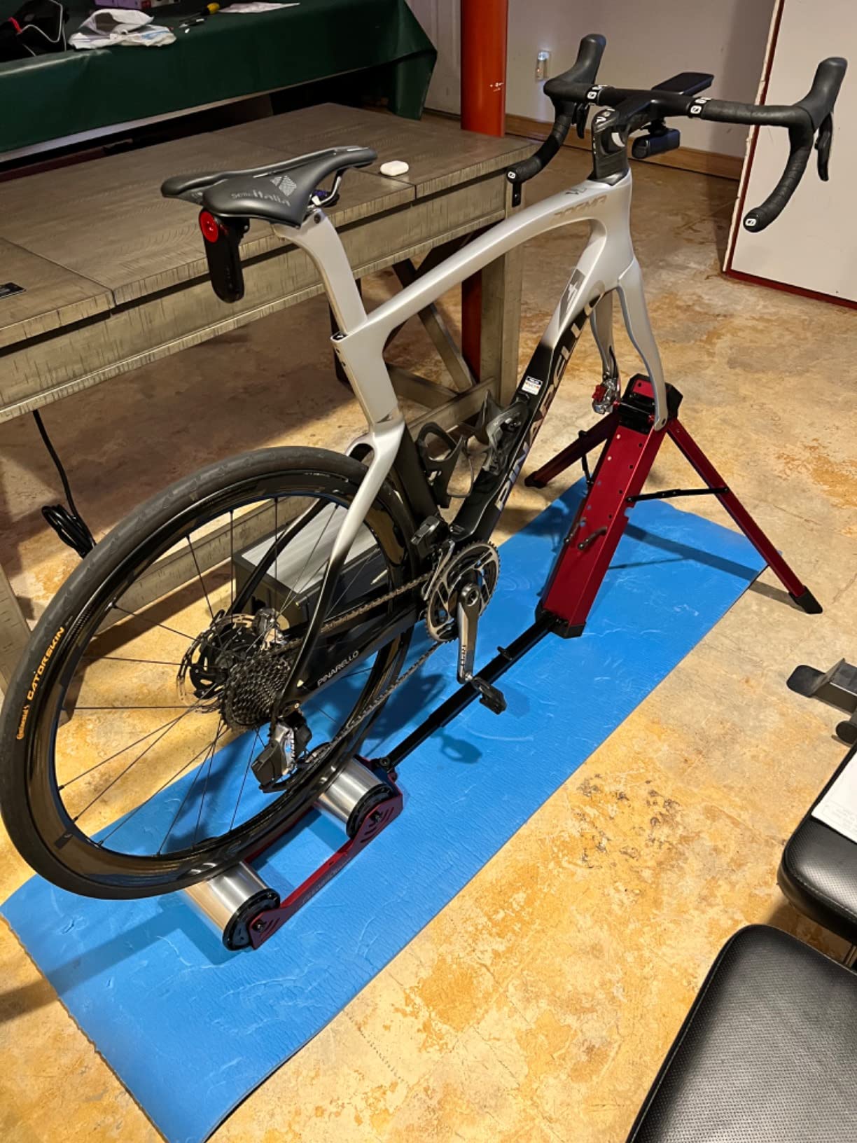 FEEDBACK SPORTS | Omnium Lightweight and Portable Bike Trainer | for 16