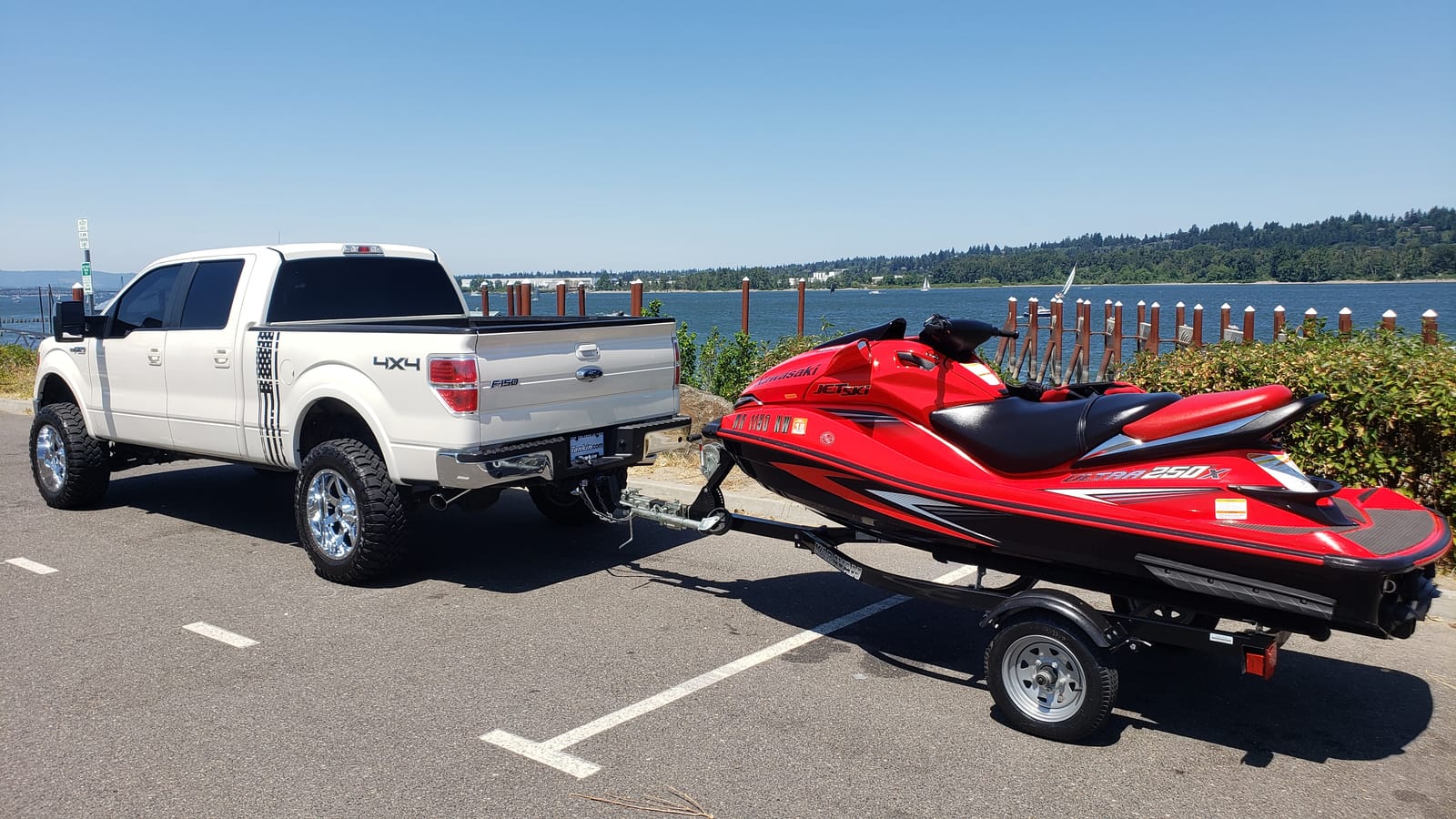 Camco 2000lb Boat Trailer Winch - Manual Hand Crank Boat Winch Features 20-Foot Strap & 2-Way Ratchet - 2,000lb Weight Capacity - Boat Trailer Accessories (50000) customer photo 2