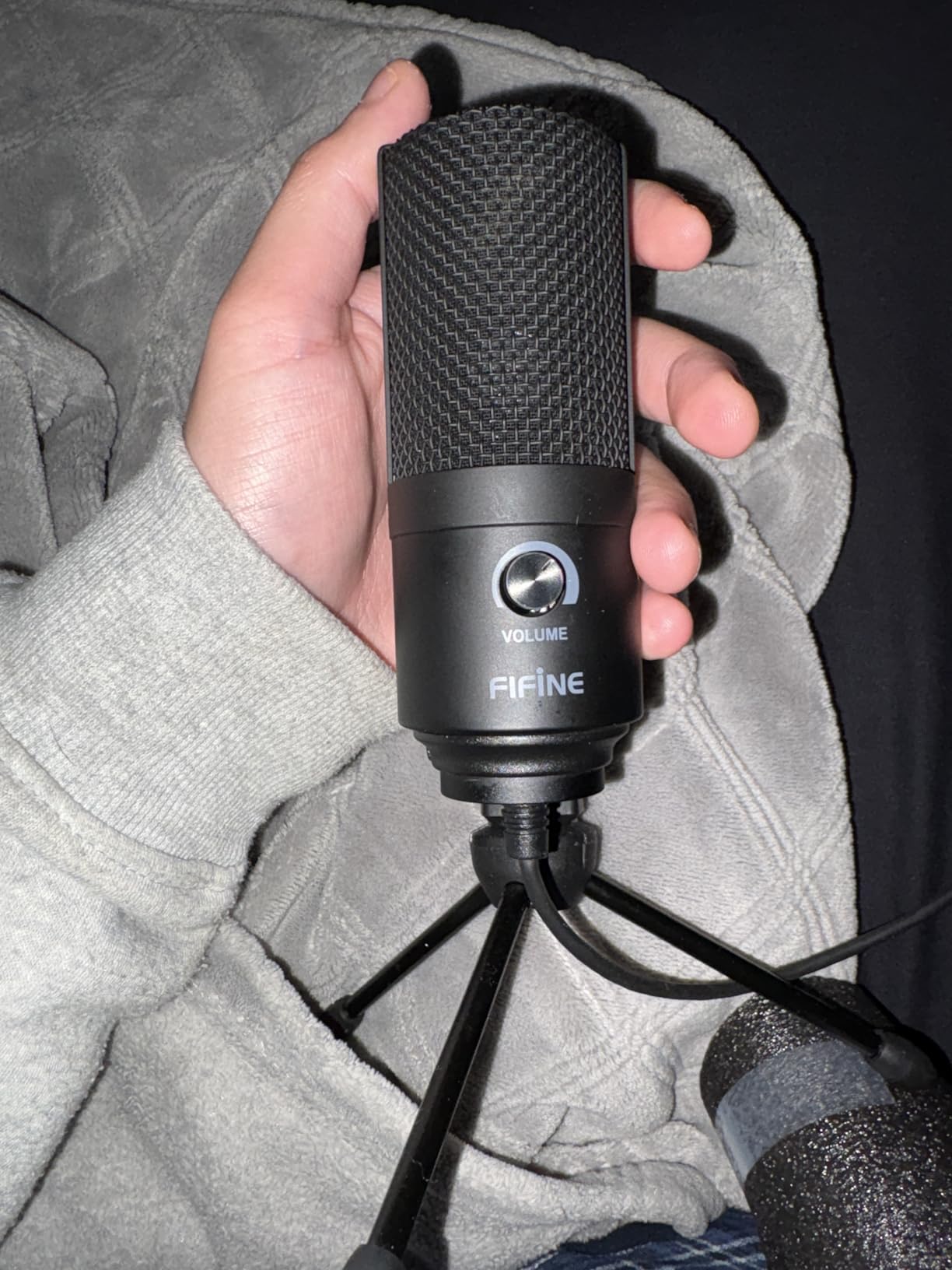 FIFINE USB Microphone, Metal Condenser Recording Microphone for MAC OS, Windows, Cardioid Laptop Mic for Recording Vocals, Voice Overs, Streaming, Meeting and YouTube Videos-K669B customer photo 2