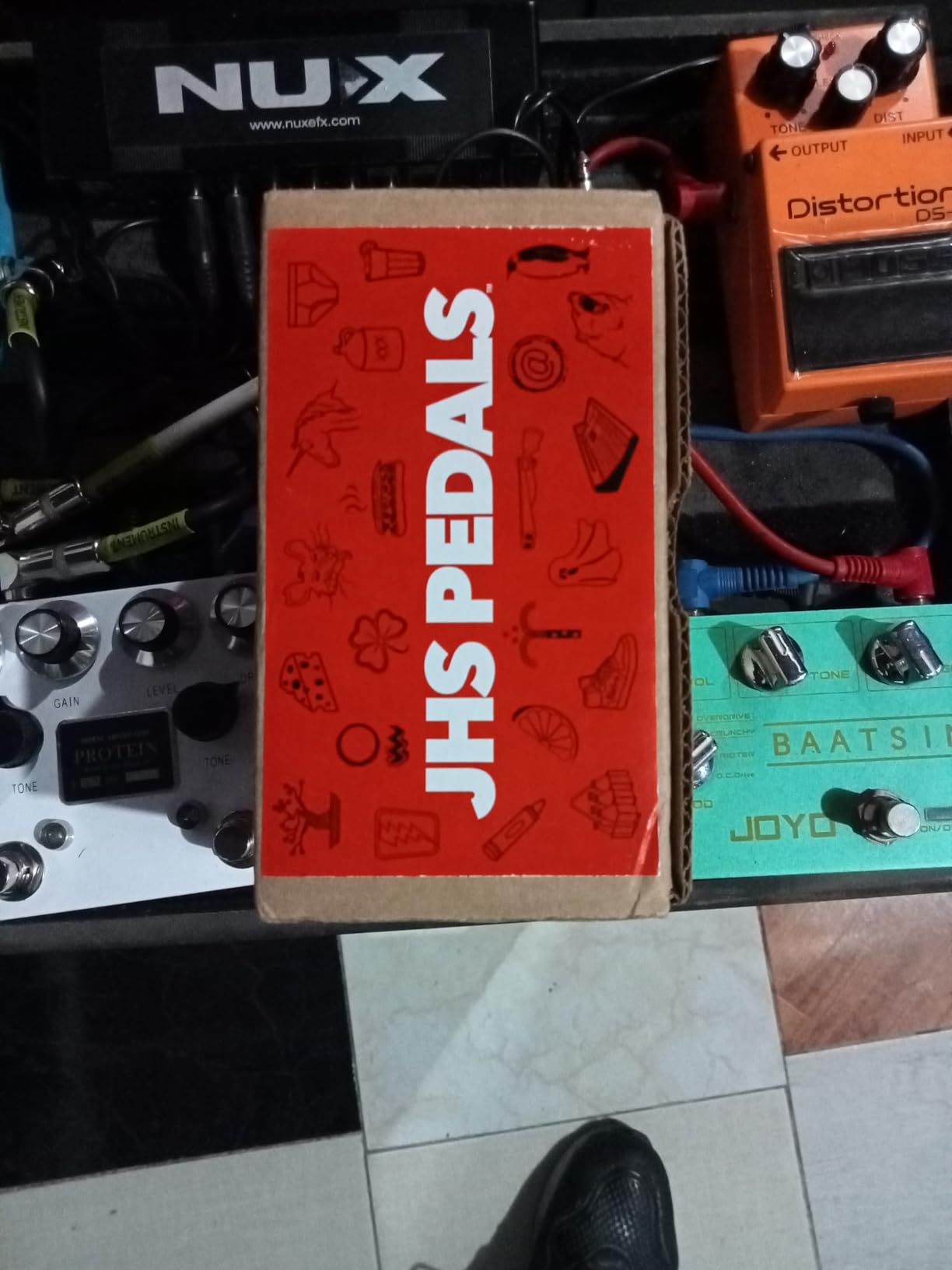 JHS Pedals Morning Glory V4 Overdrive Guitar Effects Pedal, Gold customer photo 2