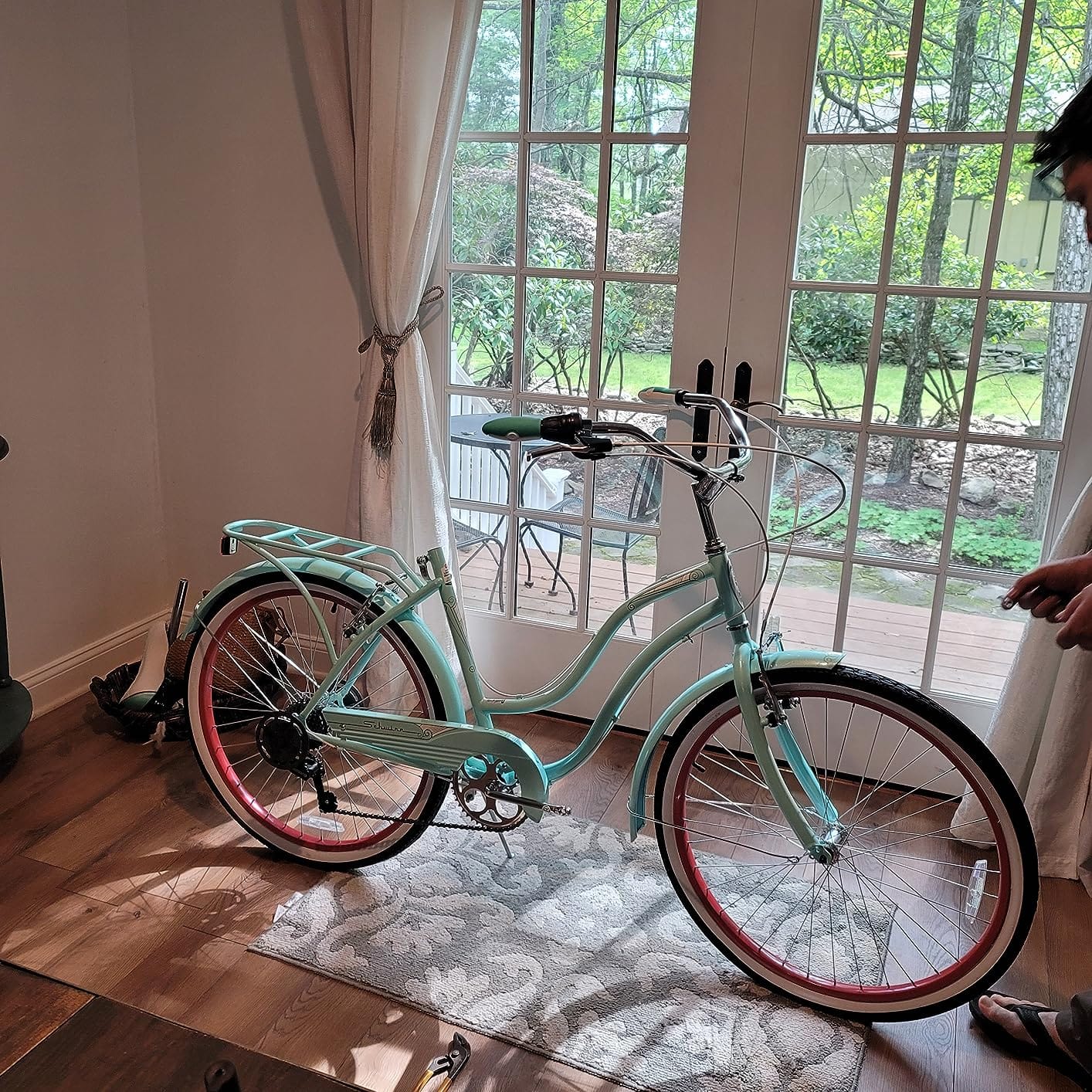 Schwinn Perla Cruiser Bike, 26 Inch Bike for Women and Men, 7-Speed Beach Cruiser Bicycle, Linear Pull Brakes, Comfortable Quilted Seat, Upright Riding Position, Adult Bicycle customer photo 1