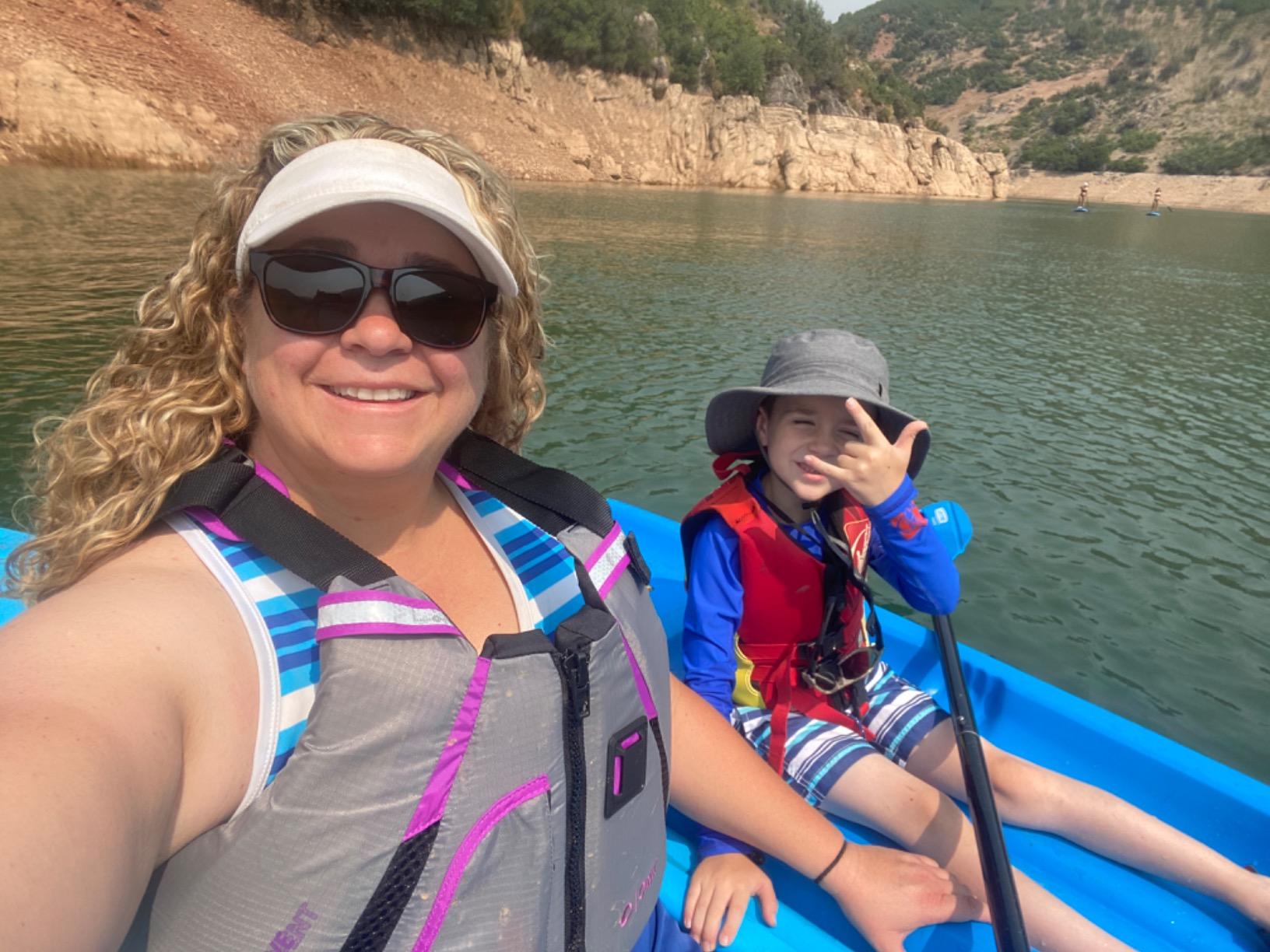 Onyx U.S. Coast Guard and Transport Canada Approved MoveVent Dynamic Paddle Vest for Adults for Kayaking, Canoeing, Stand Up Paddleboarding customer photo 2
