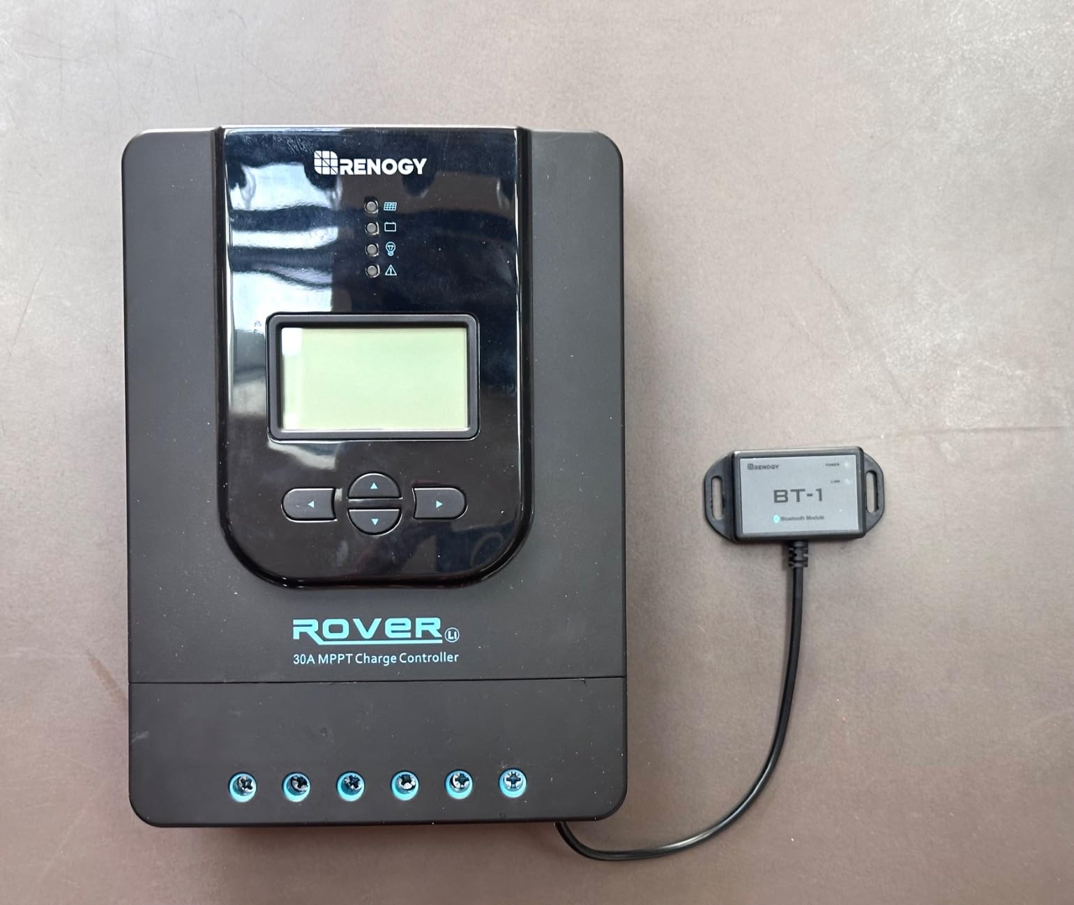 Renogy Rover 30A 12V/24V Auto DC Input MPPT Solar Charge Controller Parameter Adjustable LCD Display customer photo 1