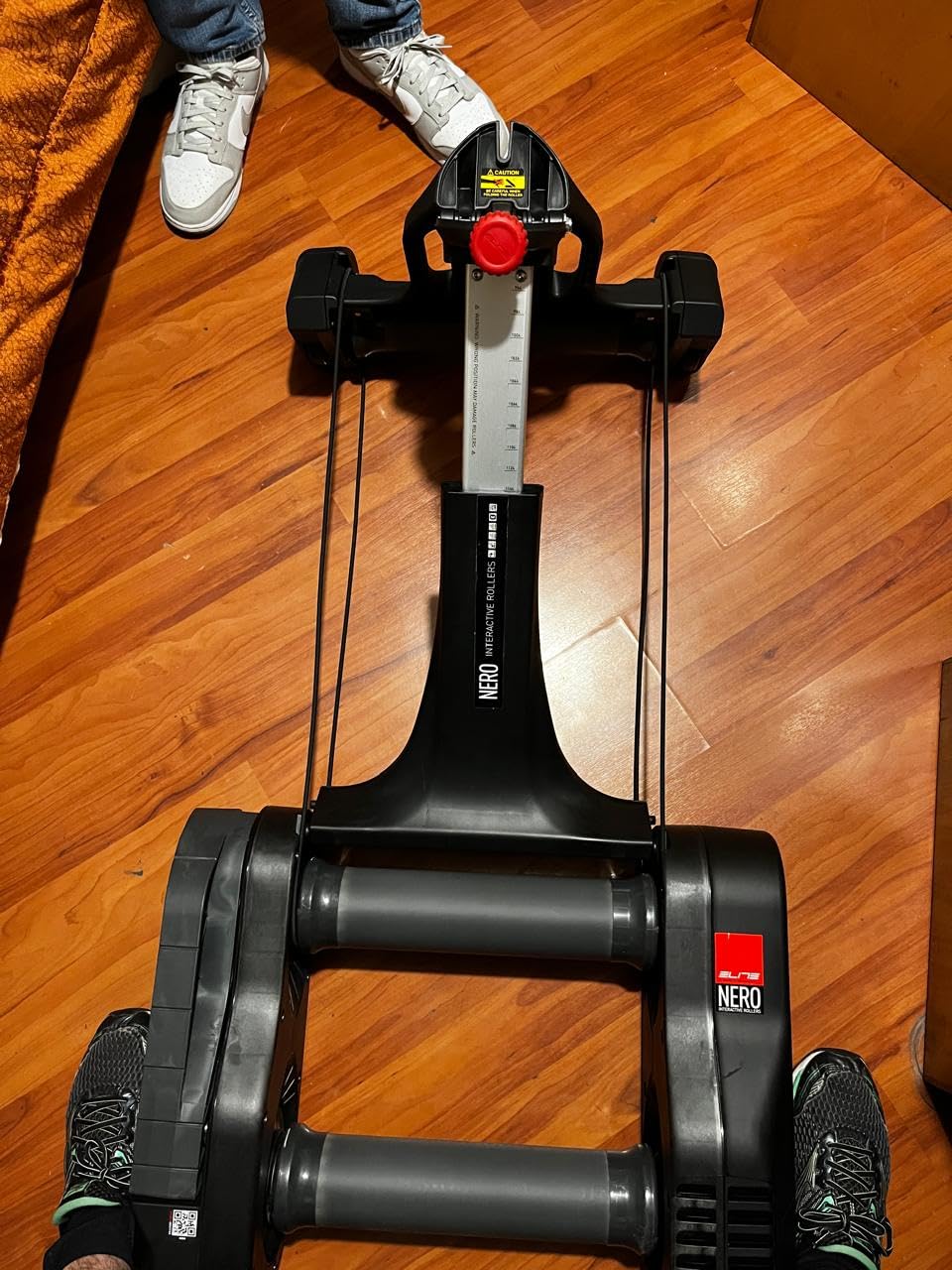 Elite Nero Interactive Roller - Smart Bike Trainer with Dual Flywheels, 7% Gradient Simulation, ANT+ & Bluetooth Connectivity, My E-Training 12-Month Subscription, Realistic Indoor Cycling Experience customer photo 1