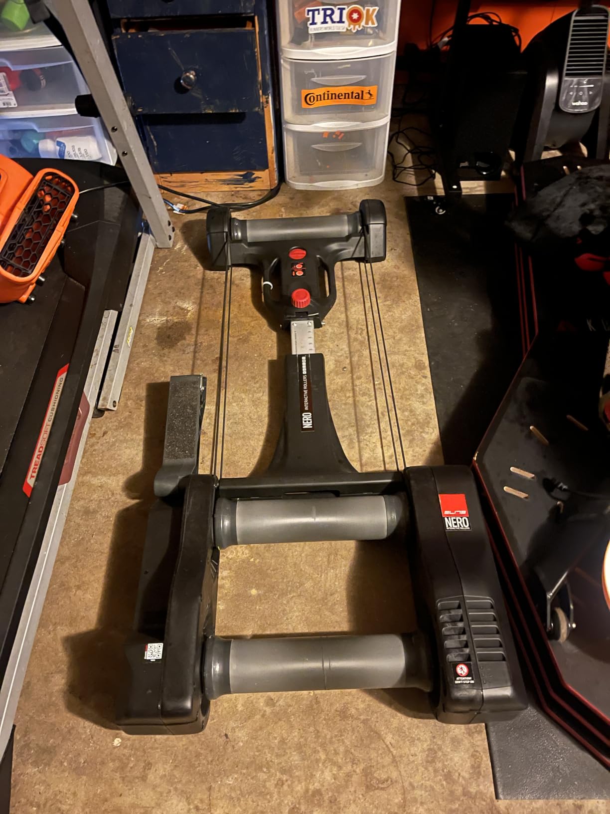 Elite Nero Interactive Roller - Smart Bike Trainer with Dual Flywheels, 7% Gradient Simulation, ANT+ & Bluetooth Connectivity, My E-Training 12-Month Subscription, Realistic Indoor Cycling Experience customer photo 2