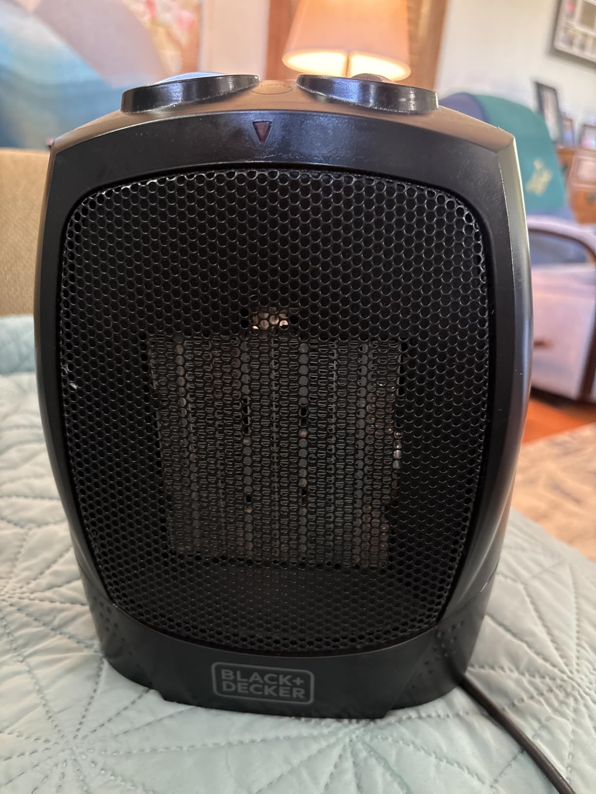 BLACK+DECKER Personal Ceramic Heater, 1500 Watts, BHDC201, Black, Space Heater for Office Desk, Home Office & Personal Use Desk, 2 Heat & Fan Only Settings, Adjustable Thermostat customer photo 1