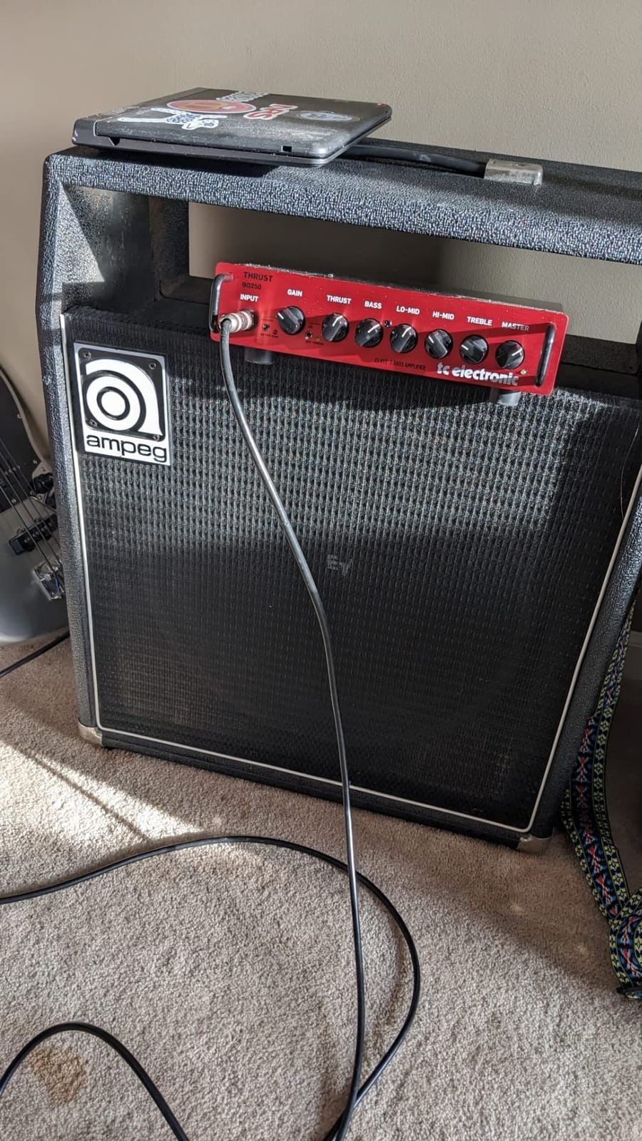 TC Electronic THRUST BQ250 250 Watt Portable Bass Head with Mosfet Preamp and Thrust Compressor customer photo 1