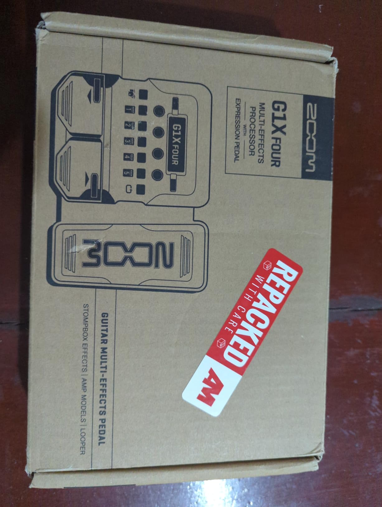 Zoom G1X Four Guitar Multi-Effects Processor with Expression Pedal, 70+ Effects & Amp Modeling, Looper, Rhythm Section, Tuner, Battery Powered customer photo 1