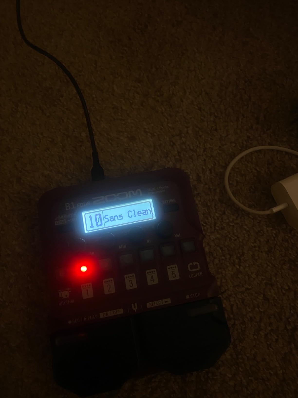 Zoom B1 Four Bass Multi-Effects Processor with 70+ Effects & Amp Modeling customer photo 1