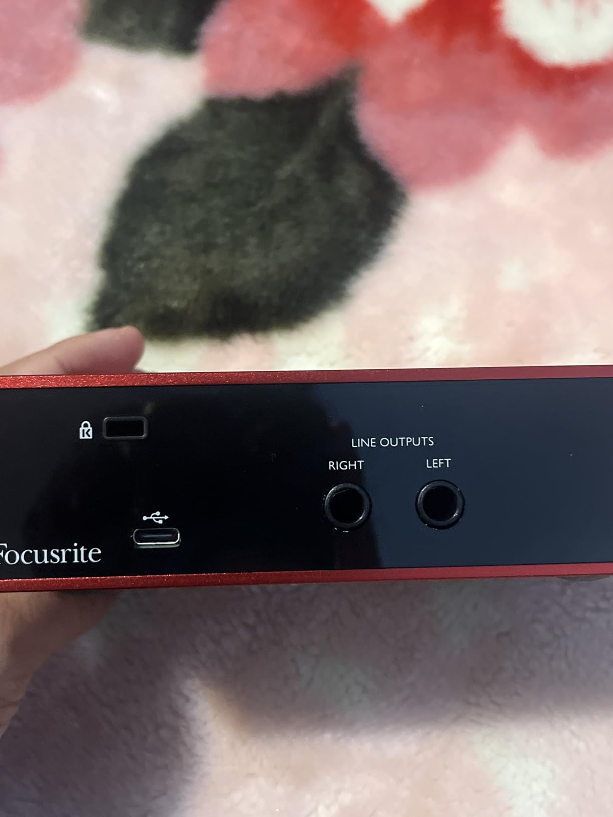 Focusrite Scarlett Solo 3rd Gen USB Audio Interface for Guitarists, Vocalists, Podcasters or Producers to record and playback studio quality sound customer photo 2