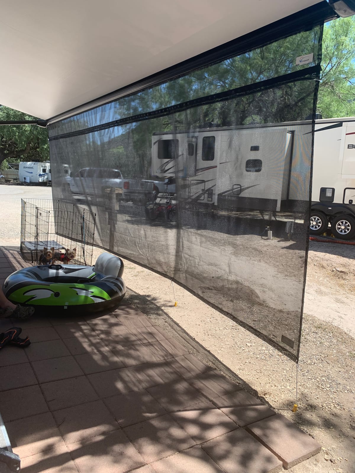 Vista Shade - RV Awning Shade Screen - Zipper Sun Screen Installs in Seconds - Solar Mesh Blocks 87% of Sunlight - The Original Camper Sunscreen Shade for Awnings - 17' x 9' - Black customer photo 2
