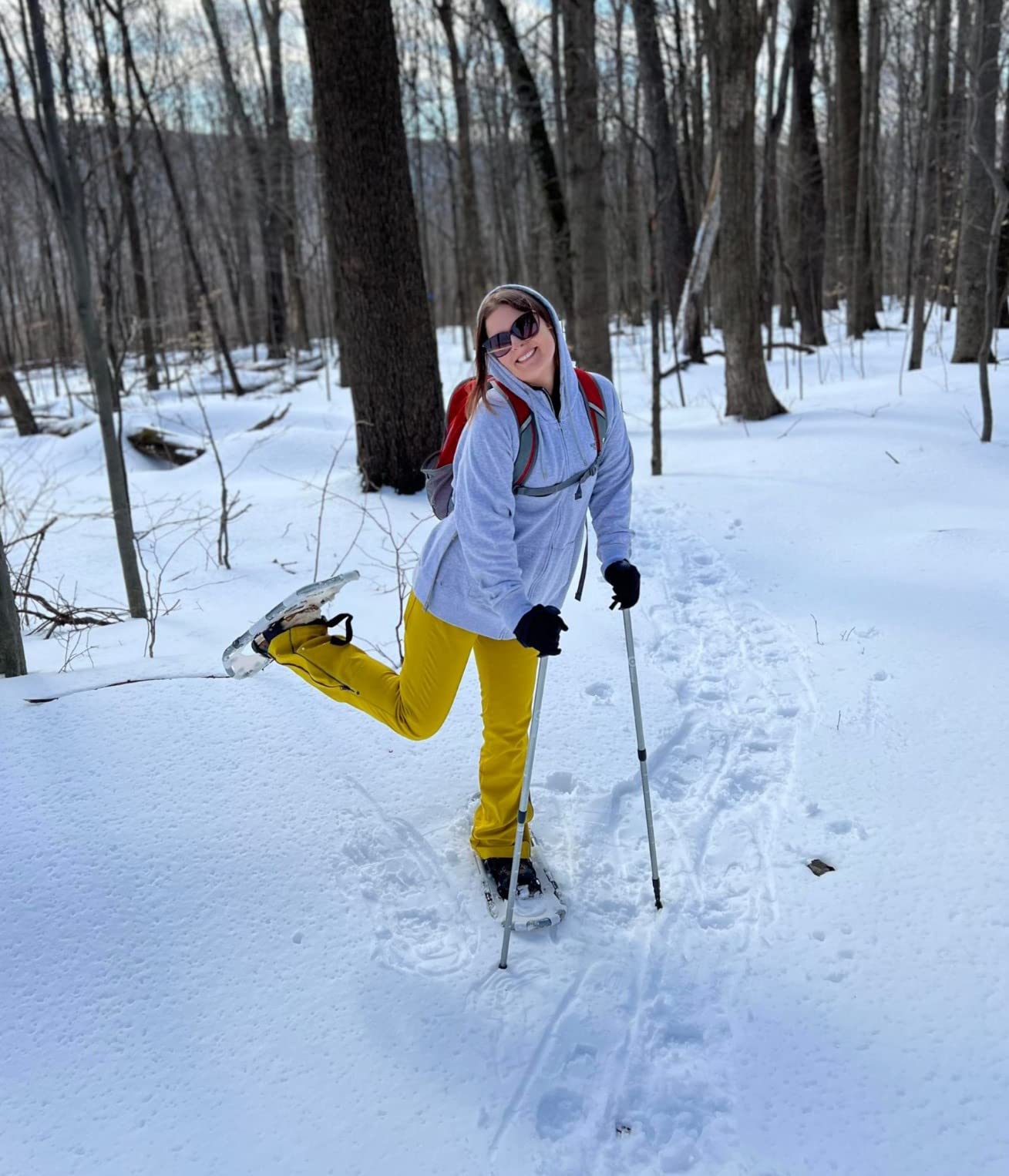 Odoland 21/25/30 Inch Snowshoes with Trekking Poles for Men Women Youth, Waterproof Snow Leg Gaiters and Carrying Bag, Lightweight Aluminum, Heel Lift customer photo 1