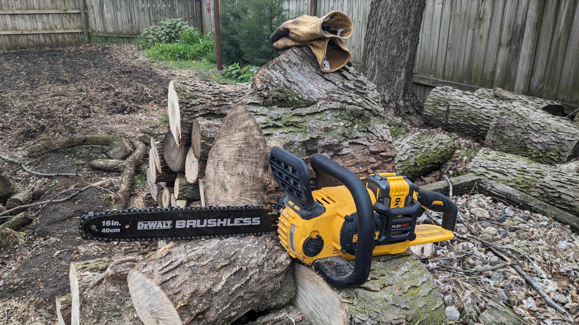 DEWALT FLEXVOLT CHAINSAW 60V 2Ah 16IN customer photo 2