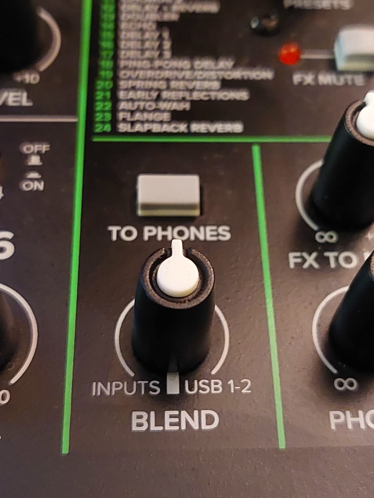 Mackie ProFX6v3 6-Channel Professional Analog Mixer with USB, Onyx Mic Preamps and GigFX Effects Engine customer photo 1