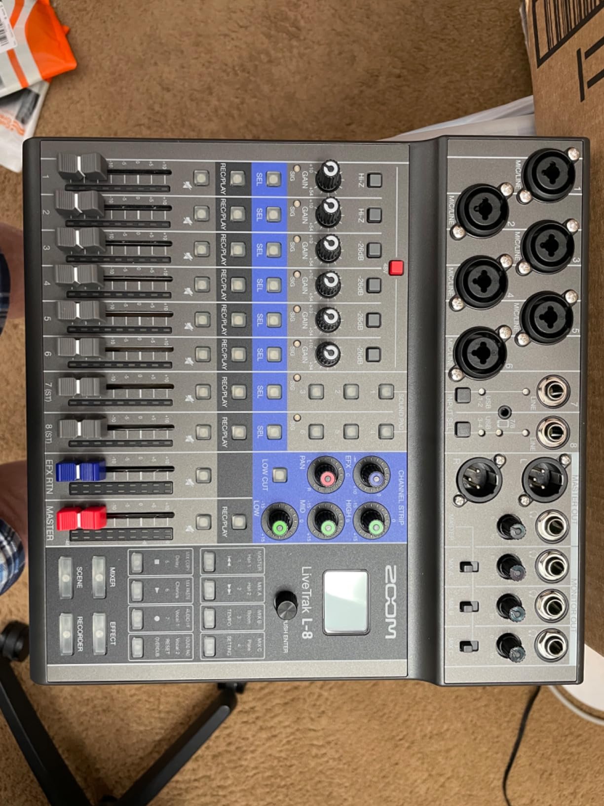 Zoom LiveTrak L-8 Battery Powered Mixer/Recorder for Musicians & Podcasters - 8-channel digital mixer with 12-in/4-out USB interface customer photo 2