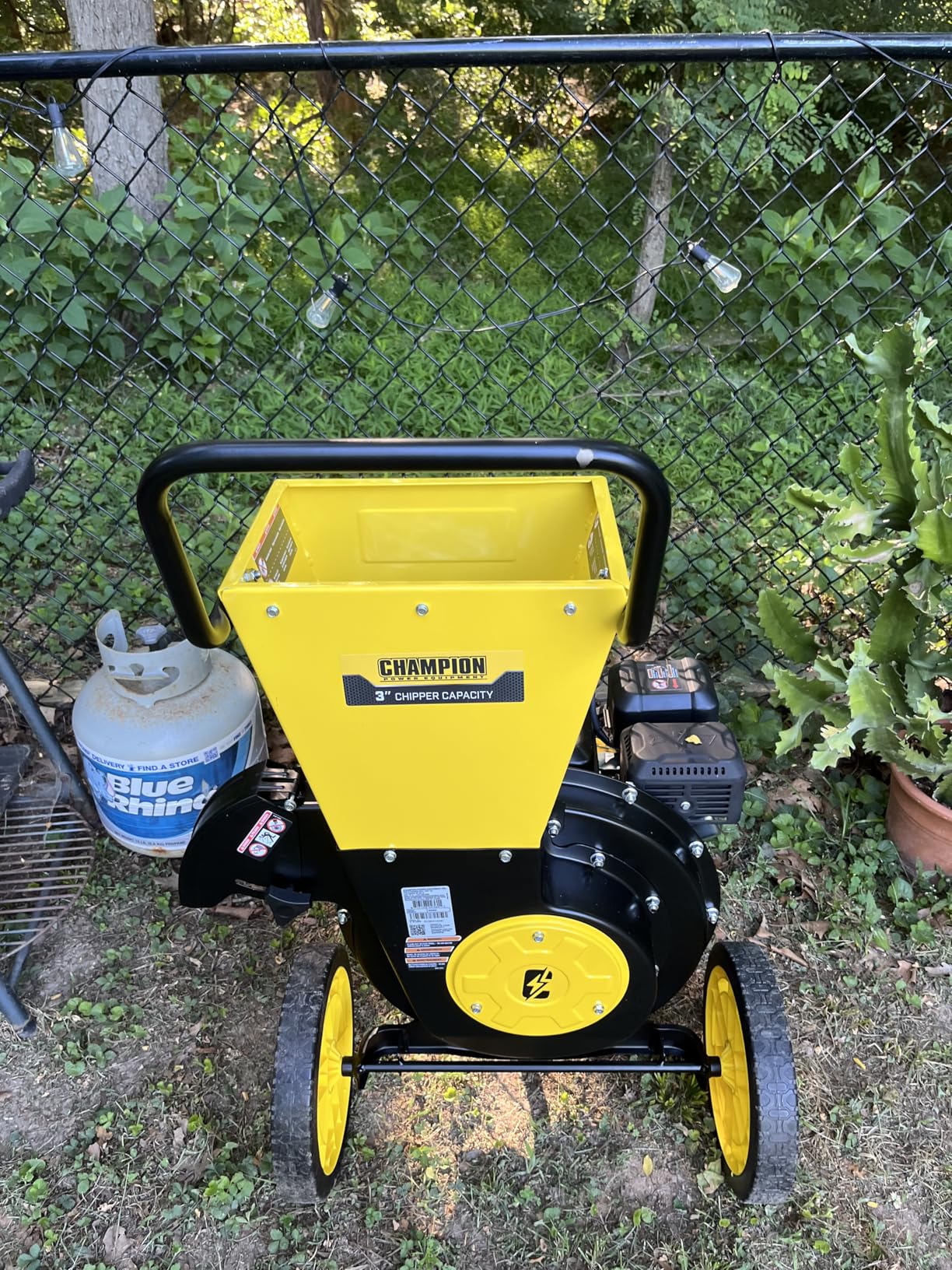 Champion Power Equipment 3-Inch Portable Chipper-Shredder with Collection Bag customer photo 1