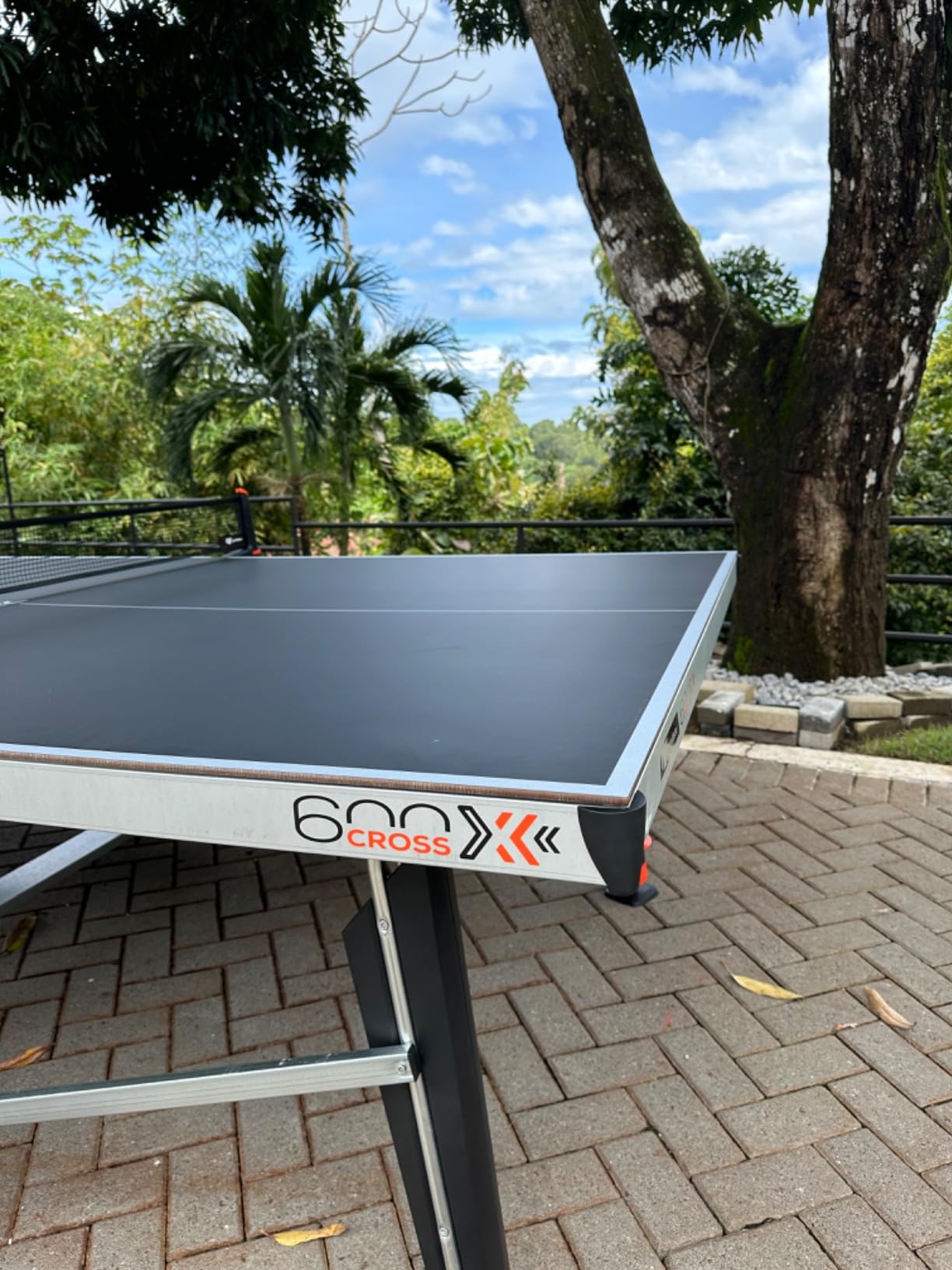 CORNILLEAU - 600X Outdoor Table Tennis Table - Folding & Compact - Weather and Shockproof - 7mm Laminate Top customer photo 2