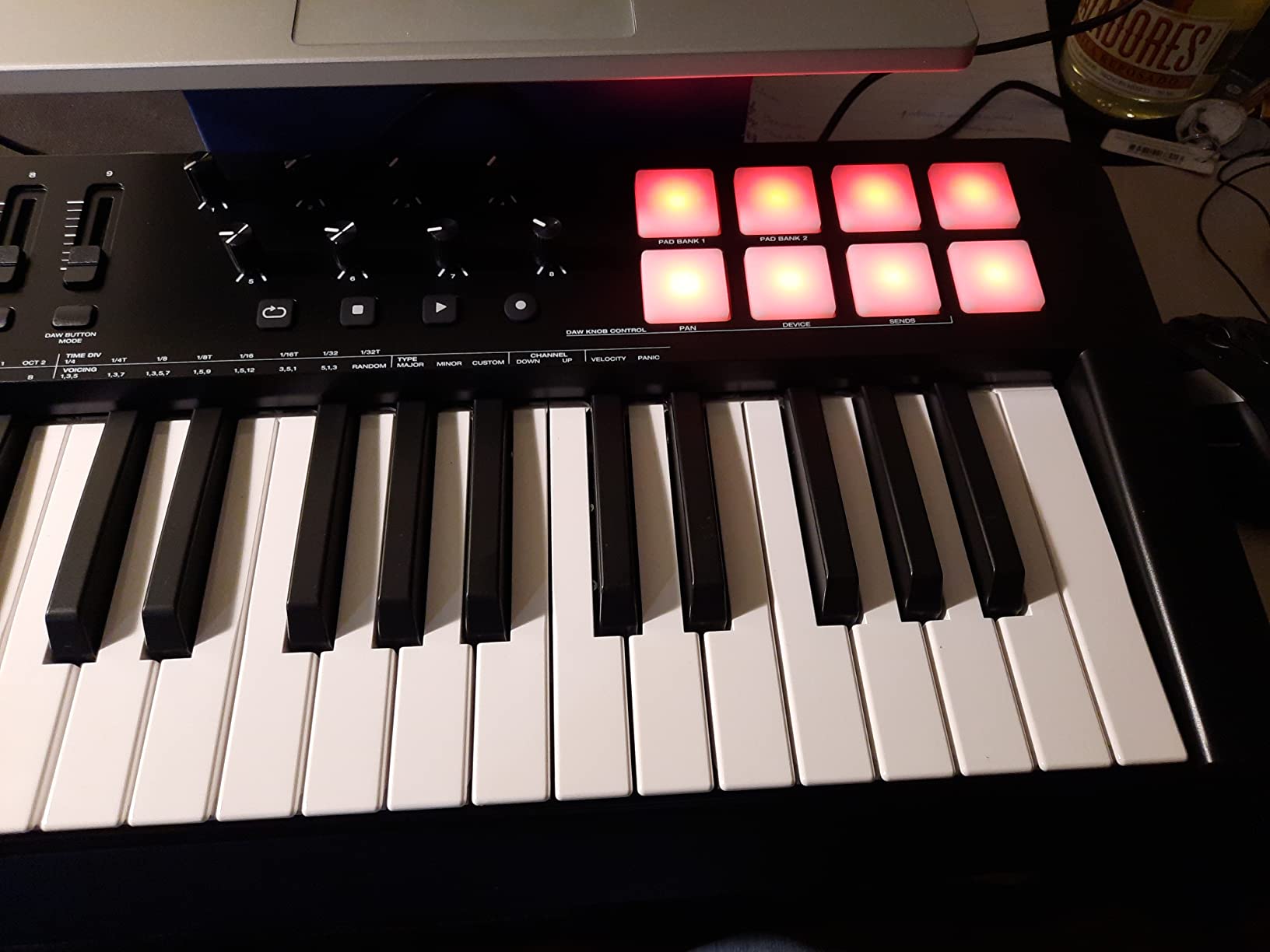 M-AUDIO Oxygen 61 MKV USB MIDI Keyboard Controller | 61 Velocity-Sensitive Keys, 8 Beat Pads, 8 Knobs, 9 Faders customer photo 2