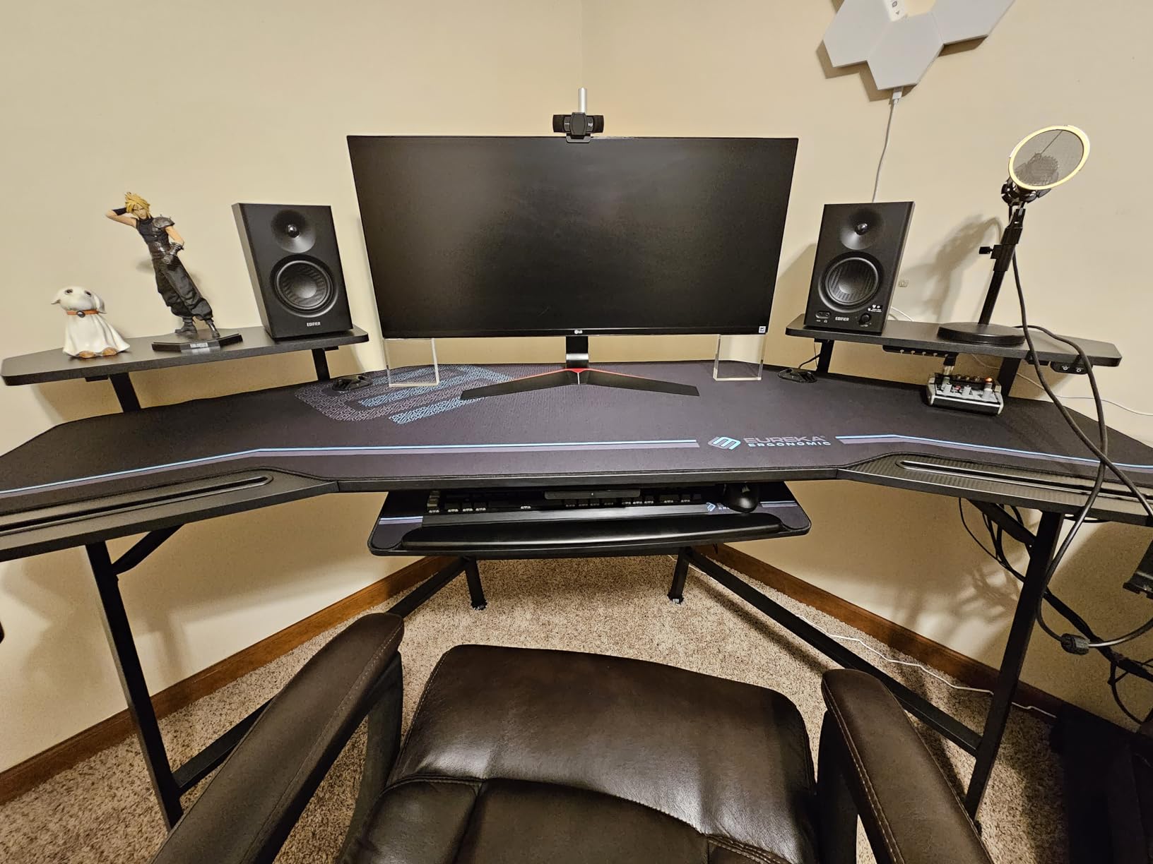 Edifier MR4 Studio Monitor Speakers, 4 inch Active Near-Field customer photo 2