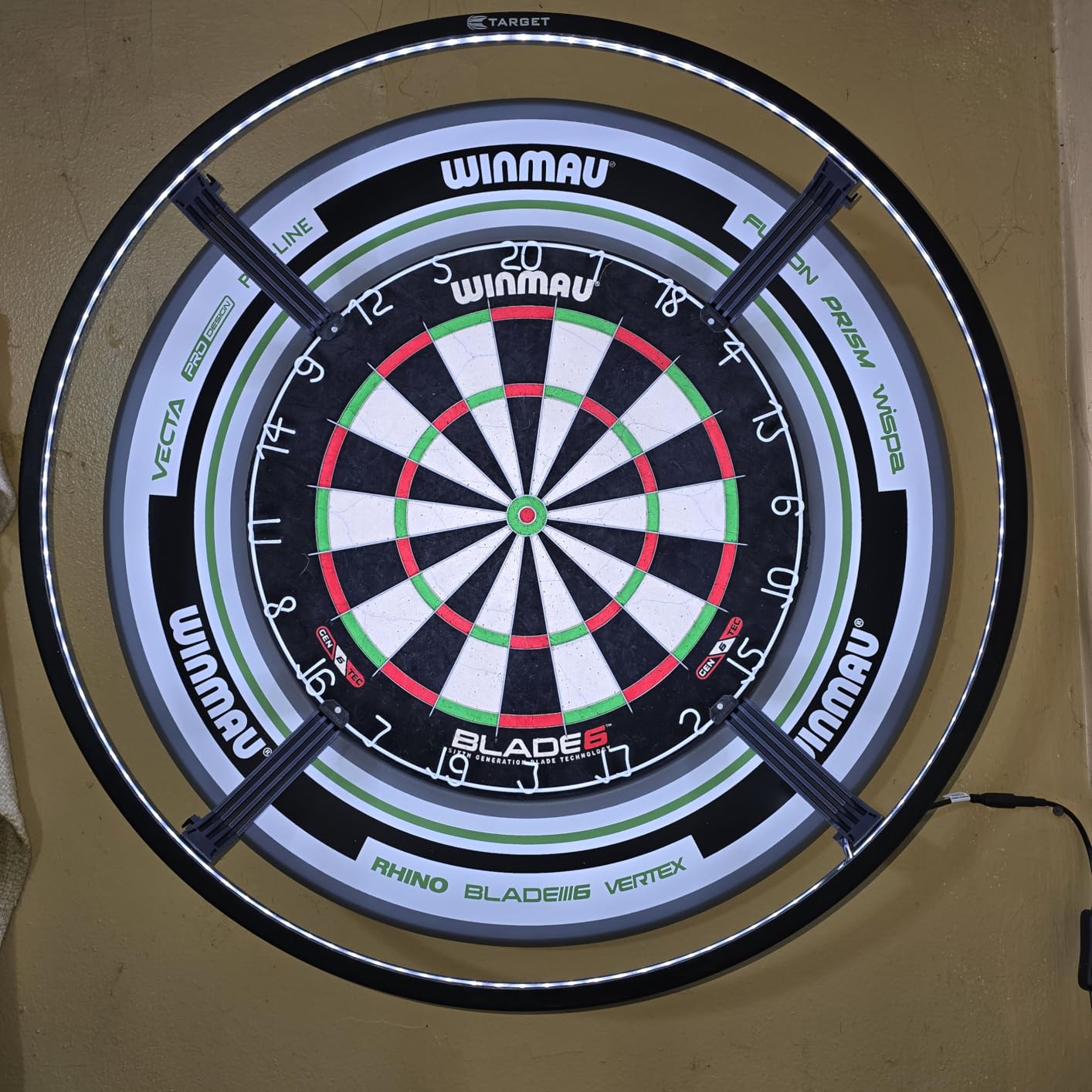 WINMAU Professional Bristle Dartboard - PDC Tournament Board with Official Tournament Specifications - Available in Blade 6 Single, Dual, Triple Core & Blade X Generations customer photo 2