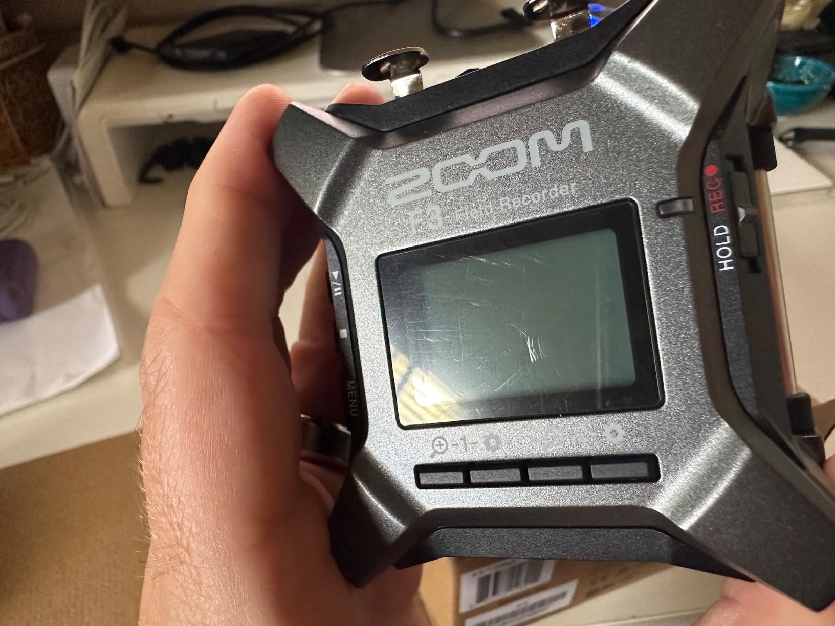 Zoom F3 Professional Field Recorder for Filmmakers & Musicians with 2 Locking XLR/TRS Inputs, Pro Quality Preamps, 32-Bit Float, Dual AD Converters, Battery Power, and Wireless Control | 2 Locking Xlr and Trs with Plus 48V, Dual a and D, Ultra Low-Noise Preamps, Aa Power, Wireless Bta-1 customer photo 2