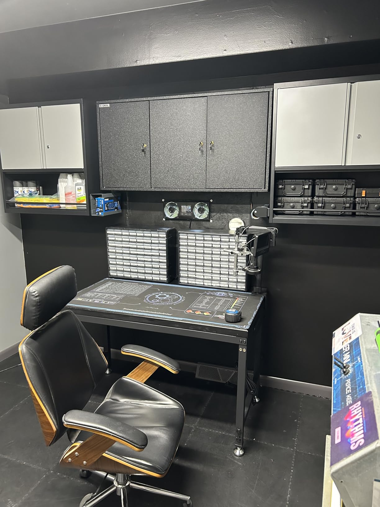 GREATMEET Locking Metal Wall Cabinets for Garage, Wall Mount Steel Floating Storage Cabinet customer photo 2