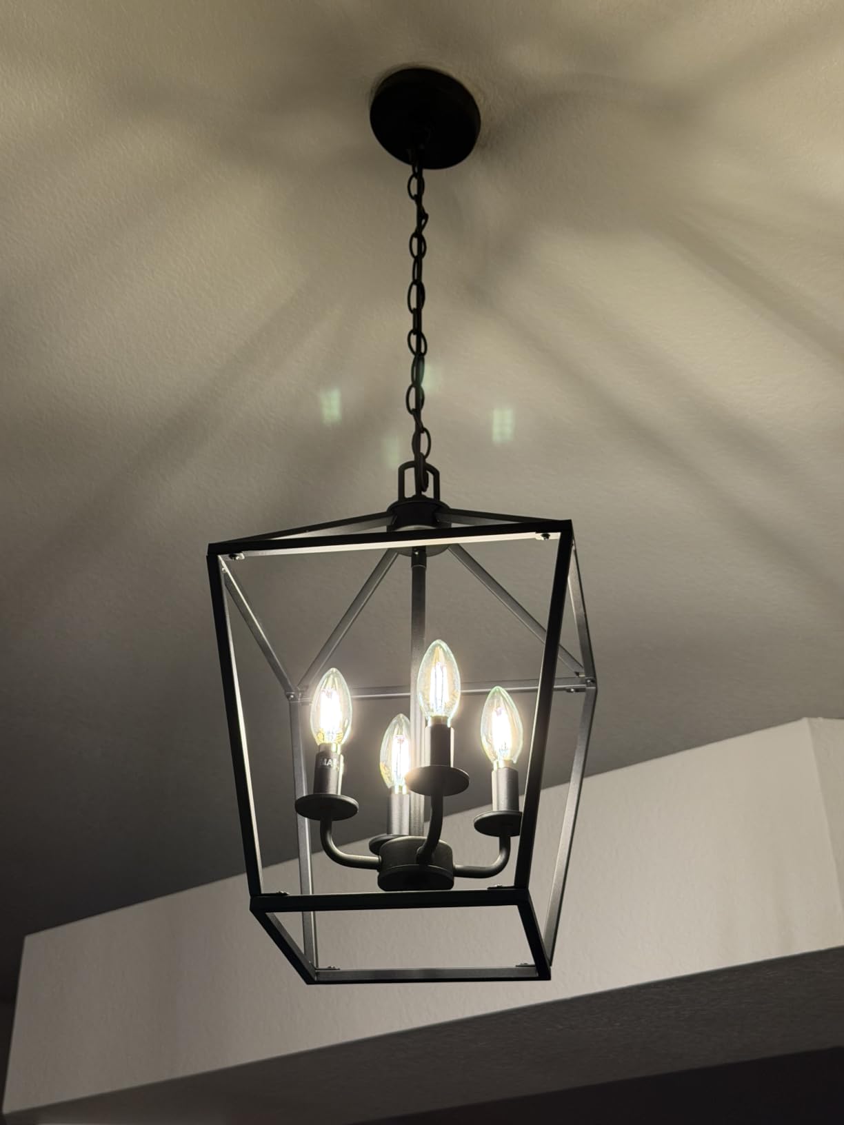 4 Light Farmhouse Chandelier, Rustic Ceiling Light Lantern Light Fixture with Wood Painted Metal Cage and Adjustable Chain, E12 Base Geometric Hanging Light Fixture for Entryway, Kitchen, Indoor customer photo 1