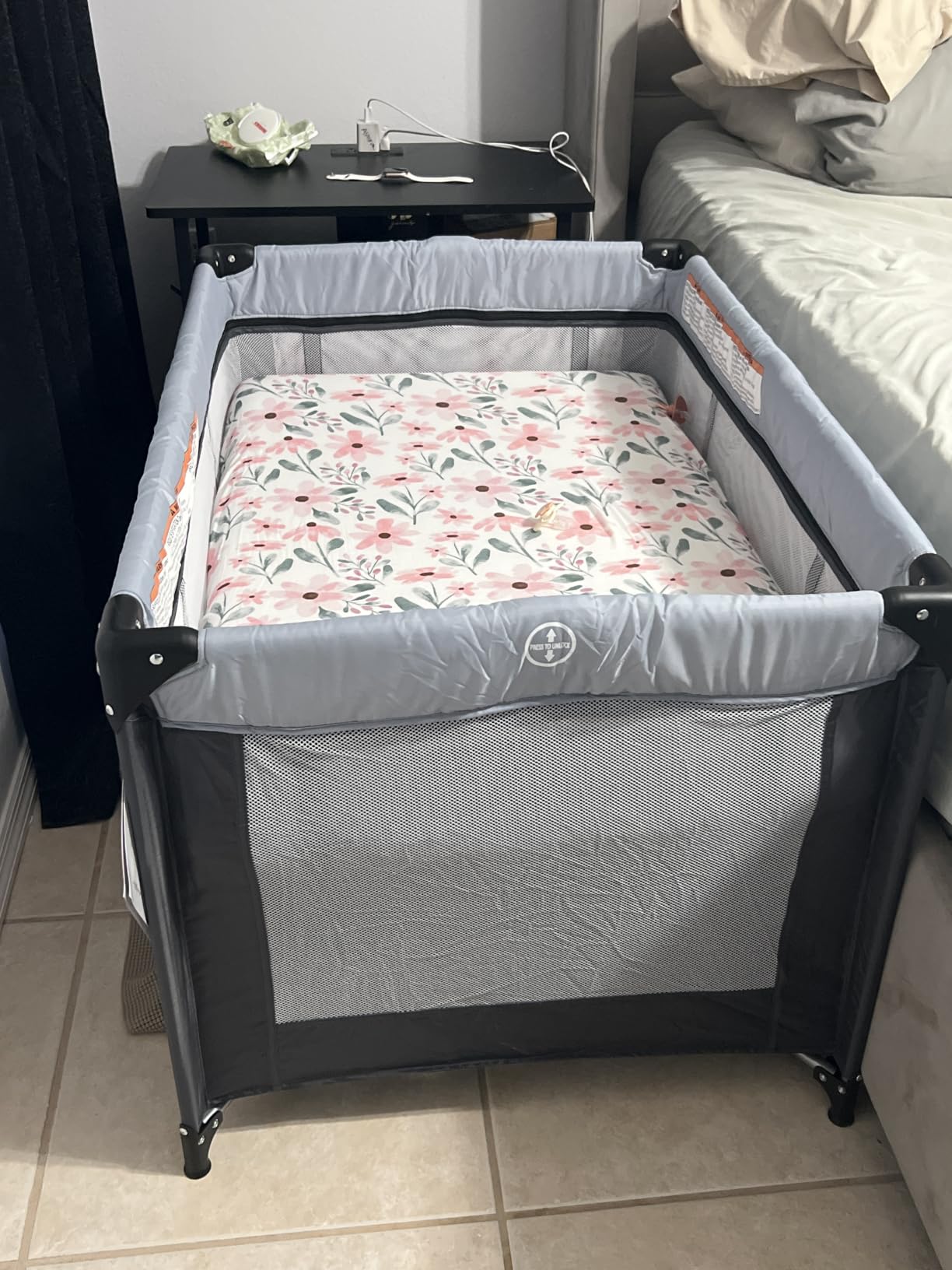 Dream On Me Zazzy Portable Playard with Bassinet in Black, Lightweight Packable and Easy Setup Baby Playard with Mattress and Travel Bag customer photo 1