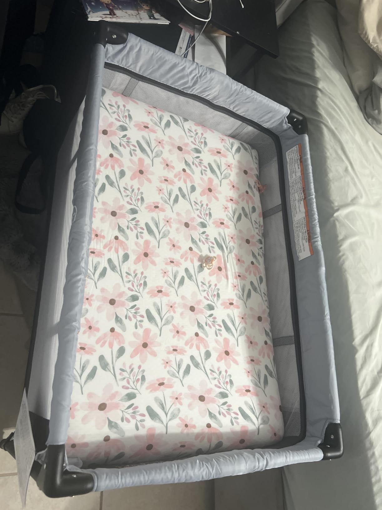 Dream On Me Zazzy Portable Playard with Bassinet in Black, Lightweight Packable and Easy Setup Baby Playard with Mattress and Travel Bag customer photo 2