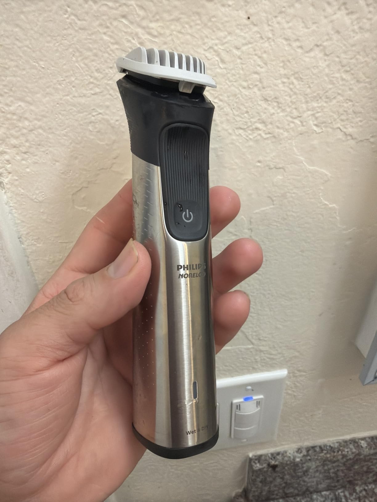 Philips Norelco Multigroom 7000 Series, All-in-One Trimmer, Beard Trimmer and Hair Clipper, 19-Piece Men's Grooming Kit for Beard, Head, Hair, Body, and Face, Soft Pouch, MG7910/49 customer photo 1