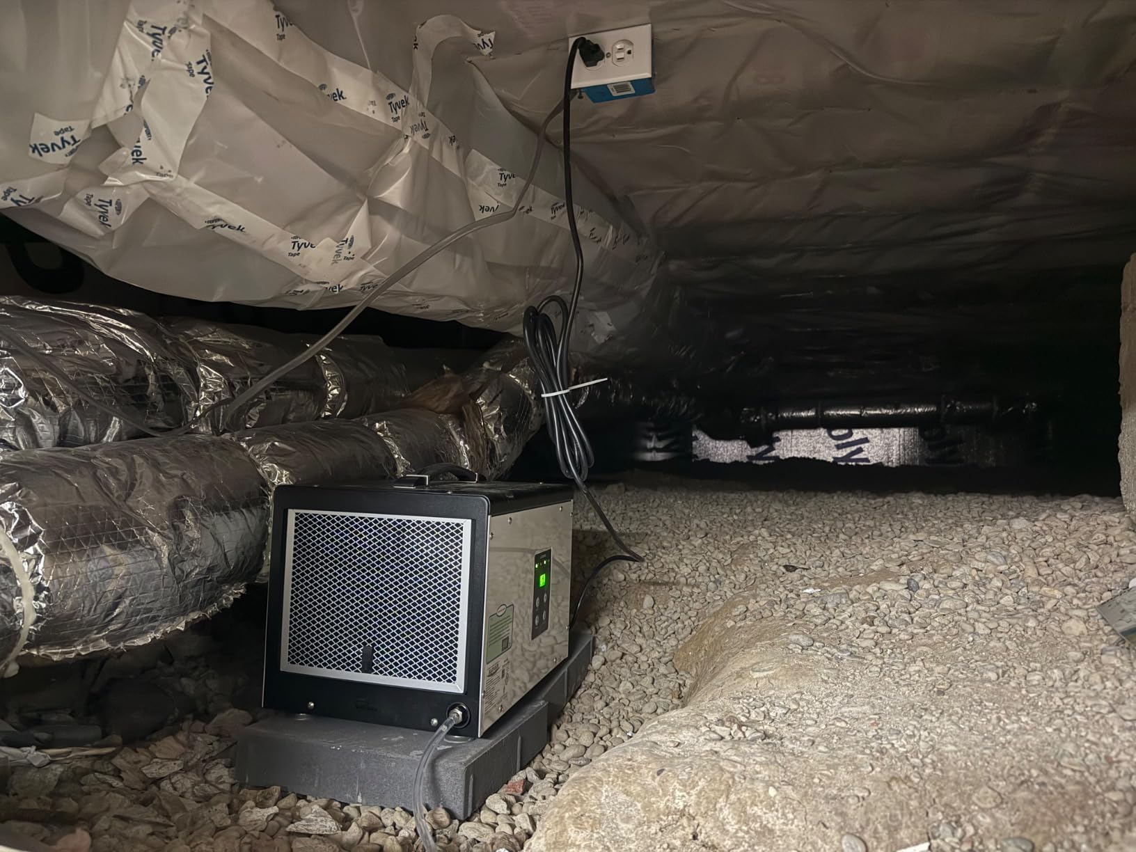 ALORAIR Crawl Space/Basement Dehumidifier 70 Pint with Pump, Automatic Defrost, Up to 1000 Sq Ft Commercial Dehumidifier, Memory Start, cETL Listed customer photo 1