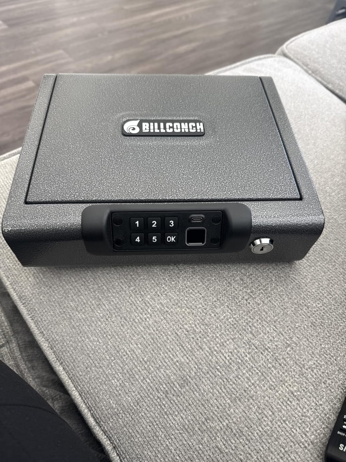 BILLCONCH Gun Safe, Biometric Gun Safe for Pistols, 3 Ways Fingerprint Digital PIN Key Unlock, Smart safe box with Sound,for Cloakroom living room Bedroom Nightstand customer photo 1