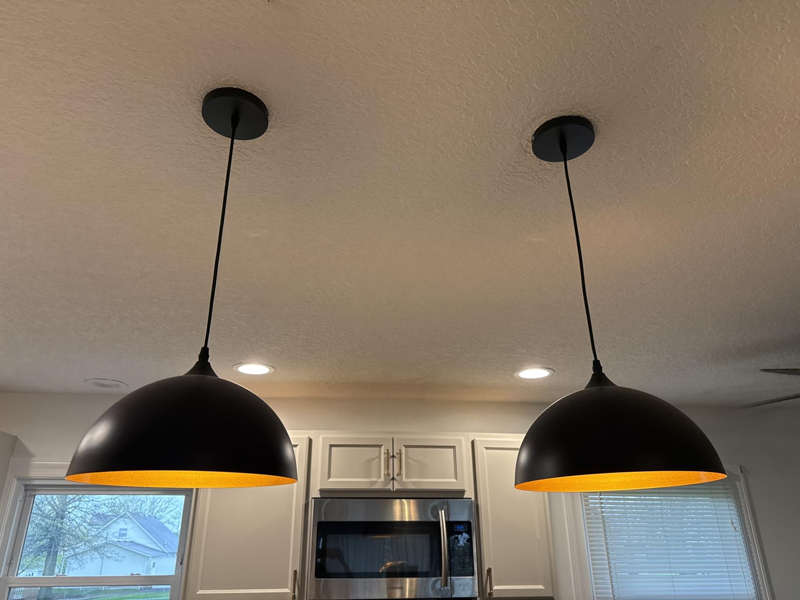 Takor 3 Pack Metal Pendant Light Fixtures, Rustic Ceiling Lights, Industrial Adjustable Hanging Lamp with E26 Base, Farmhouse Pendant Lighting for Kitchen Island, Living Room, Black(Bulb Not Included) customer photo 1