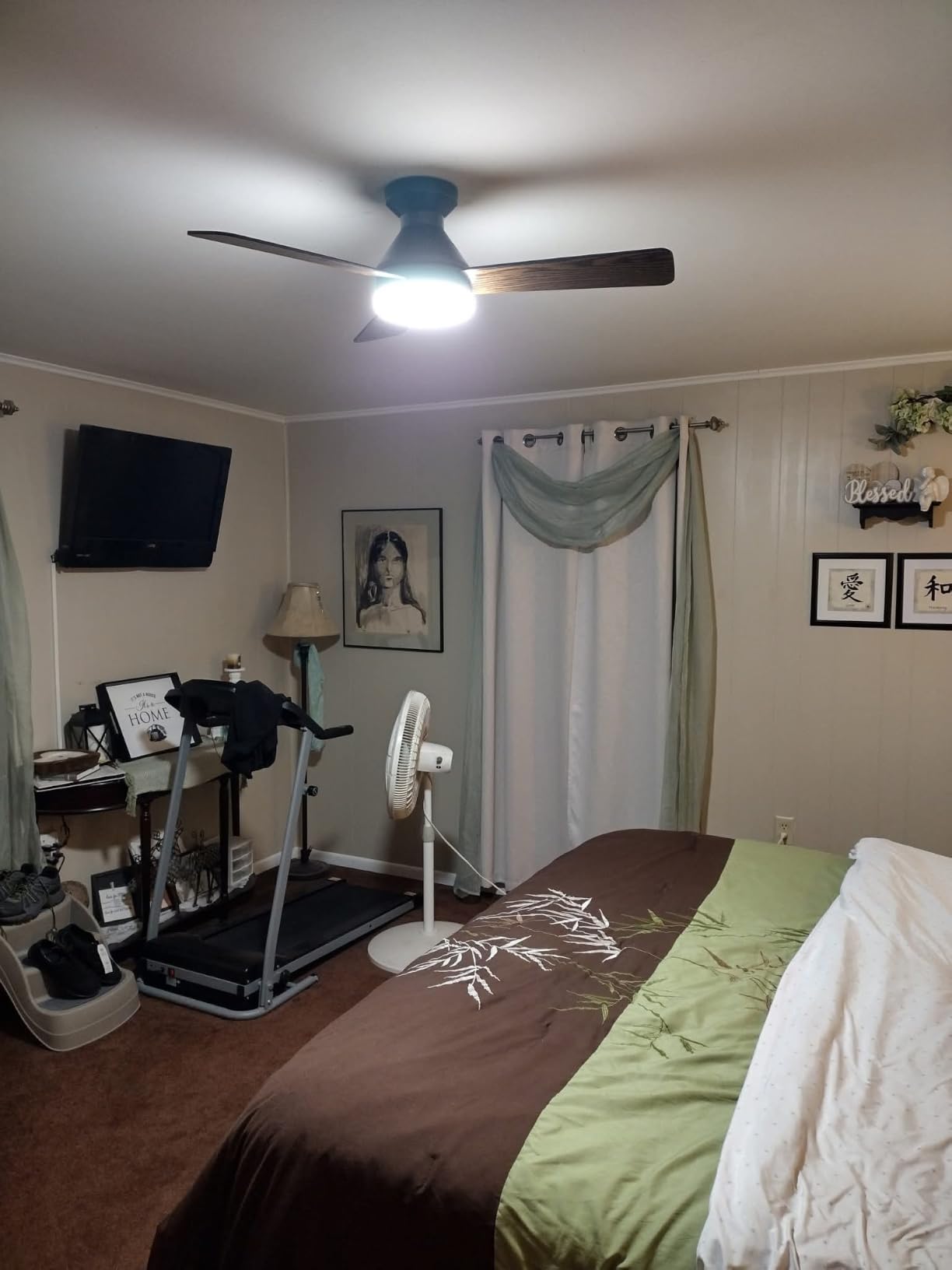 Amico 42 Inch White Low Profile Ceiling Fans with Lights and Remote | Flush mount, 3-color dimmable light, quiet reversible DC motor, easy install, memory, timer, bedroom, covered outdoor areas customer photo 1