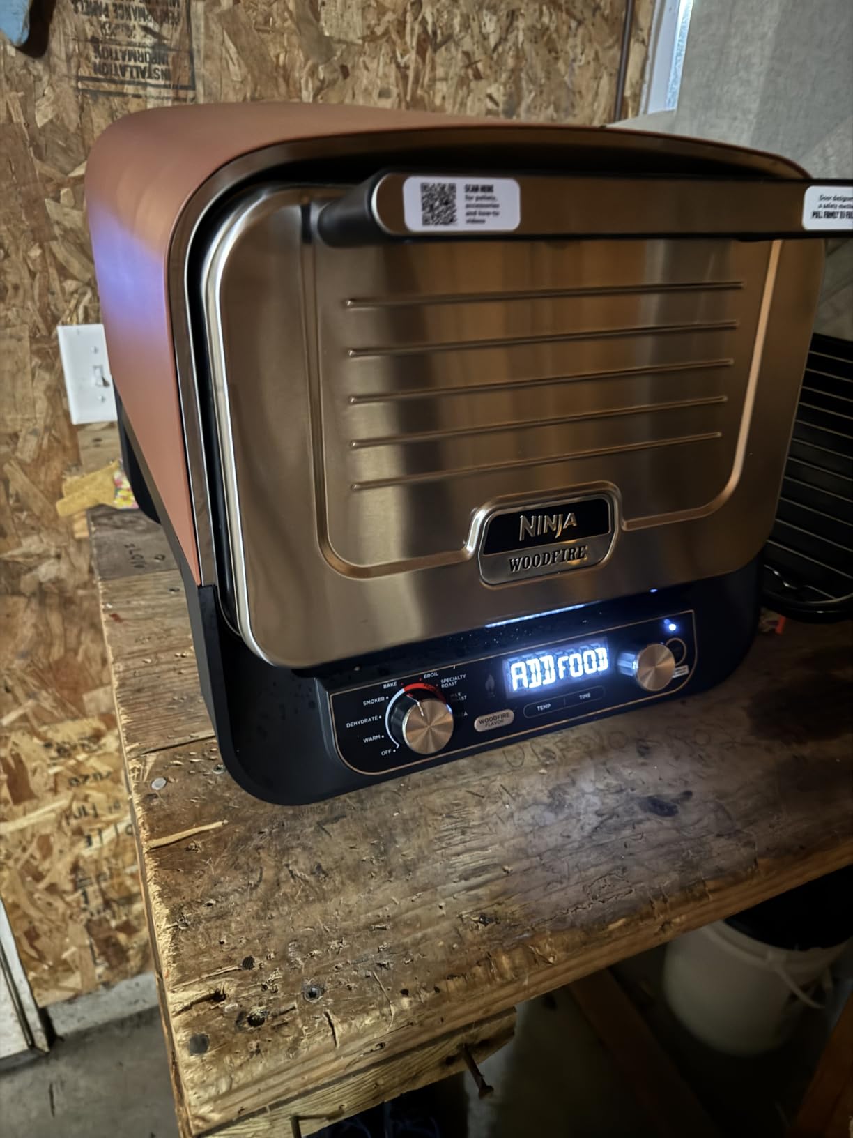 Ninja Woodfire Oven & Smoker, 8-in-1, Heats to 700F, 5 Pizza Styles customer photo 2
