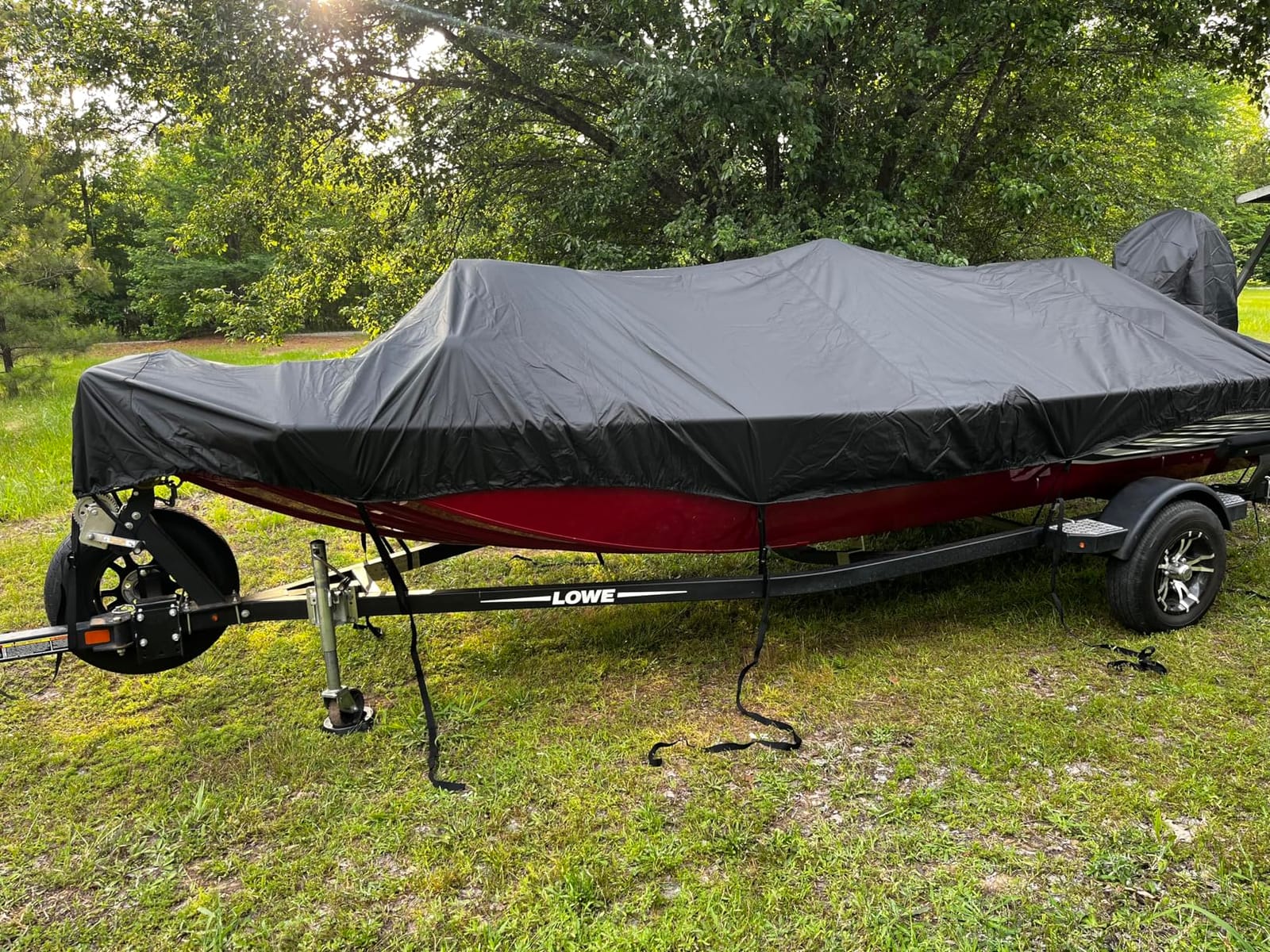 Boat Cover 14-16 ft, 1200D Waterproof V-Hull, Gray | Fits 14 foot 15ft 16 ft Bass Tracker Boat, Heavy Duty, UV & Tear-Resistant, Air Vents, 11 Straps & Motor Cover customer photo 1