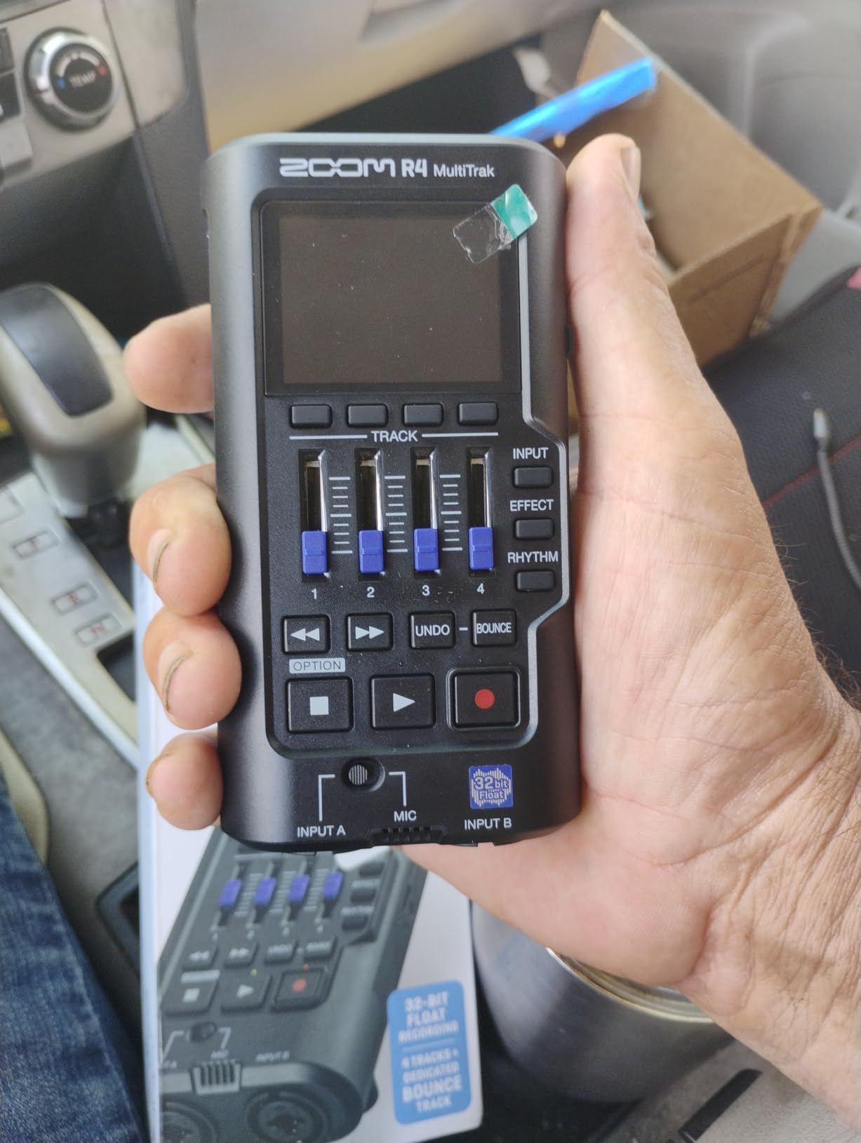 Zoom R4 Multi-Track Recorder for Musicians with 2 XLR/TRS Combo Inputs, 32-Bit Float, Stereo Bouncing Built-In Microphone, Effects, Rhythms, Battery Powered, USB Audio Interface | Portable 4-Track Recorder, 32-Bit Float Wav, 2 Xlr and Trs Combo Inputs, Built-in Mono Mic, USB-C Interface, Battery customer photo 2