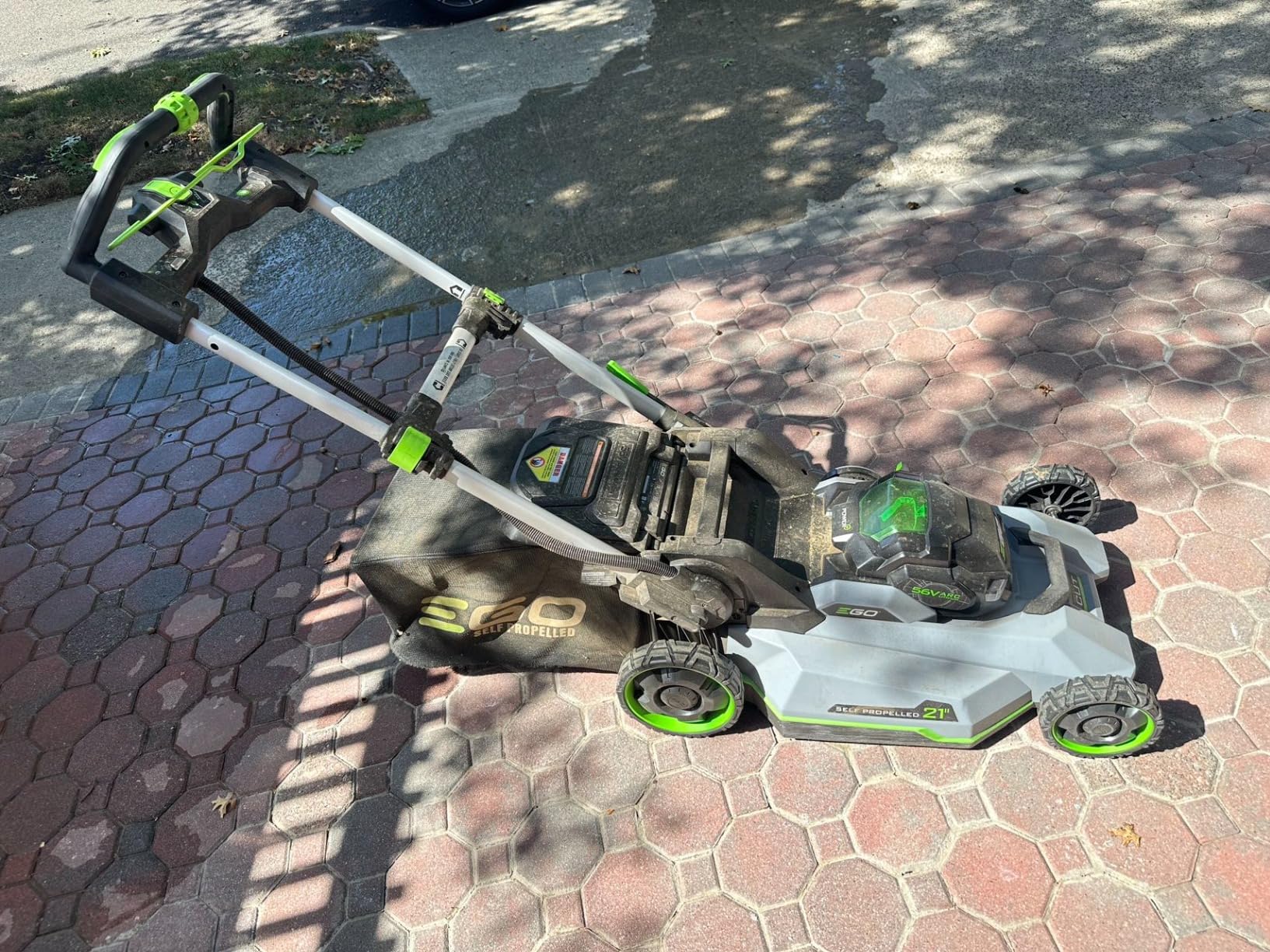 EGO POWER+ Cordless Electric Lawn Mower, Self-Propelled, Includes 56V 7.5Ah Battery and Rapid Charger (LM2135SP) Plus Extra 5.0Ah Battery (BA2800T) customer photo 1