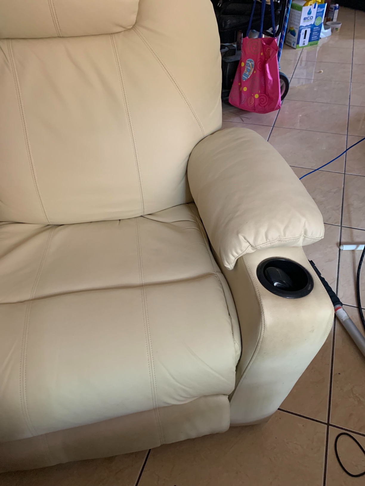 MCombo Power Lift Recliner Chair for Elderly, Lift Chair with Heat and Massage, FSC Certified, USB Ports, Cup Holders, Faux Leather 7141 (Cream White, Small) customer photo 2