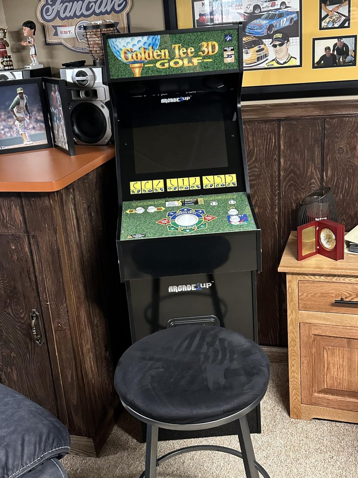 Arcade1Up Golden Tee 3D Deluxe Home Arcade Console, Over 5-Foot Video Game Machine with Trackball Controller and 8 Classic Golf + Bowling Games customer photo 2