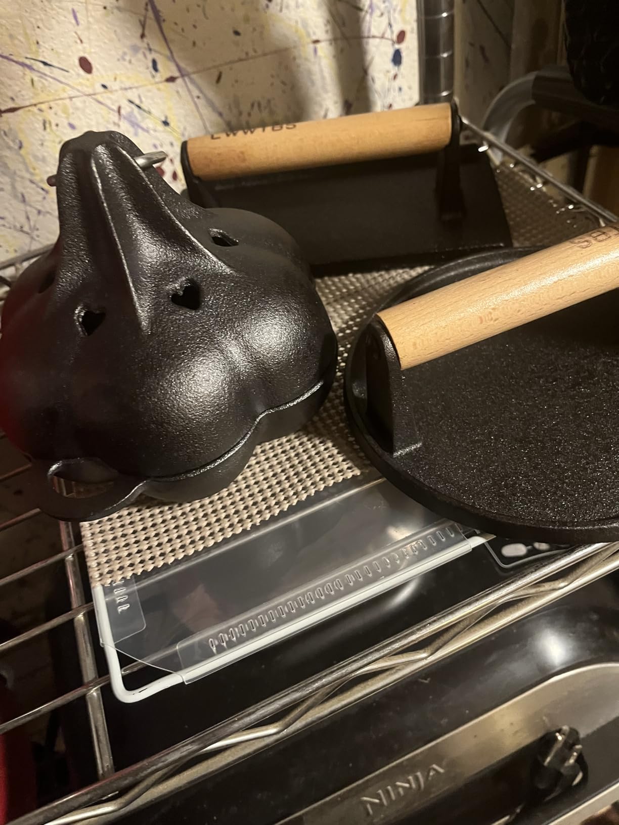 Pre-Seasoned Cast Iron Smoker & Garlic Roaster with Airflow Lid | Wood Chip Smoker Box for BBQ, Oven, Smoky Vegetables & Meats, Grill Smoker Boxes customer photo 1