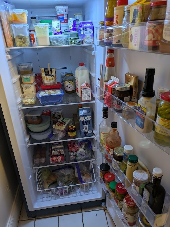 BLACK+DECKER 17 Cu. Ft. Convertible Freezer Refrigerator, Upright Freezer with Glass Shelves, ENERGY STAR rated, Frost Free, BUC1700XB, Black customer photo 1